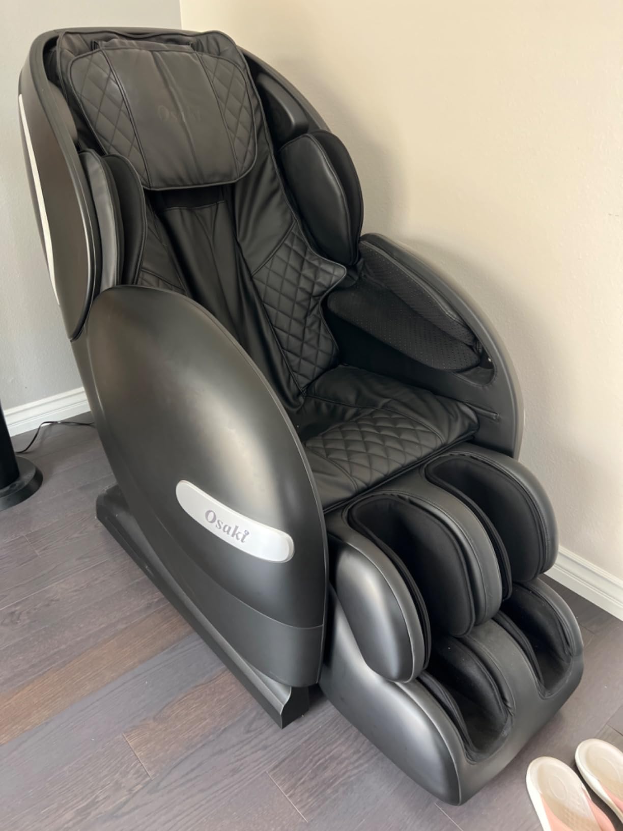 Monarch Full Body Massage Chair | Zero Gravity 3D SL-Track | Space Saving Technology Recliner| 9 Unique Auto Programs | Bluetooth Connection (LE Taupe) customer photo 1