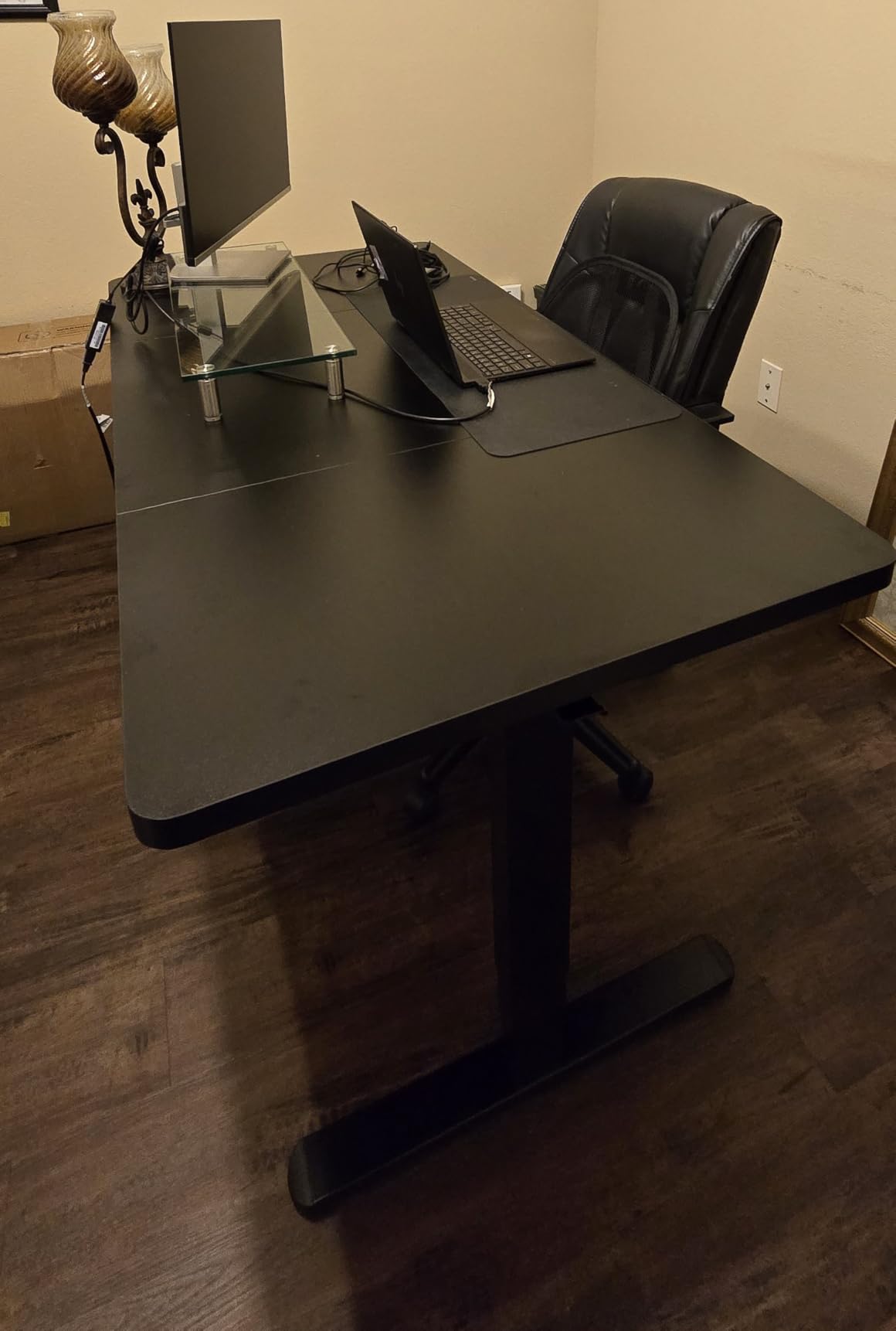 HUANUO 71 x 30 Inch Large Electric Standing Desk, Brushless Motor, Black customer photo 2