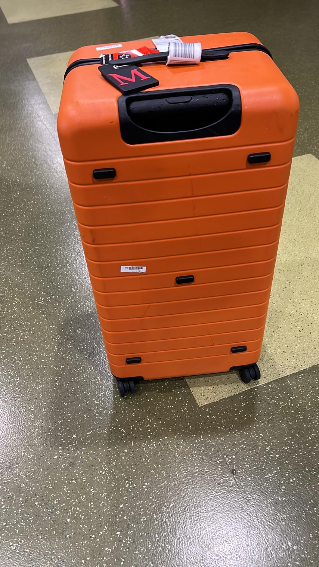 Away Large Checked Luggage, 29-inch Lightweight Hardside Spinner Suitcase customer photo 2