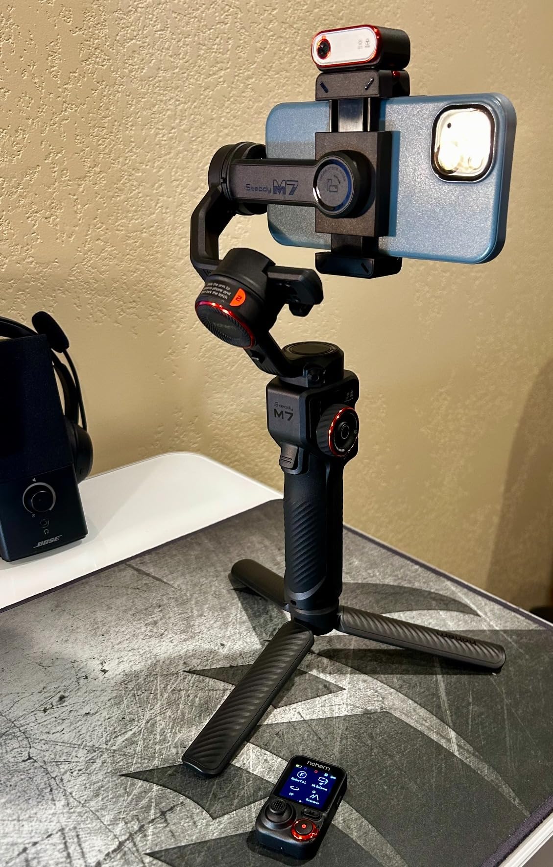 Hohem iSteady M7 Gimbal Stabilizer for Smartphone, Magnetic AI Tracker Fill Light, Detachable Touchscreen Remote Controller, Built-in Extension Rod, 500g Payload Gimbal Stabilizer for iPhone Android customer photo 1