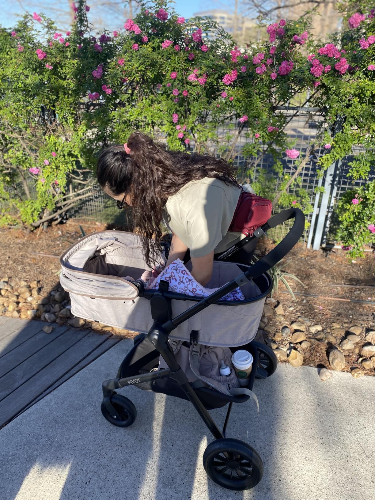 Evenflo Pivot Modular Travel System w/LiteMax Preemie and Infant Car Seat, Dusty Rose Pink customer photo 2