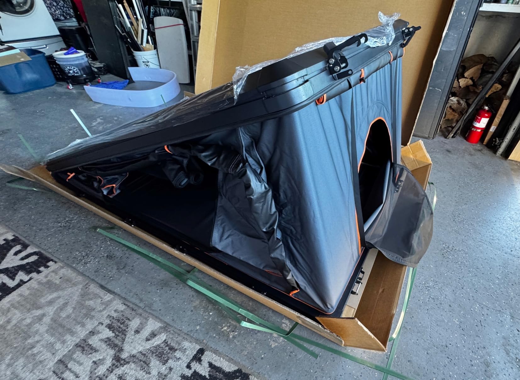Rooftop Tent Hard Shell with Winter Insulation for 4-Season Camping - Aluminum Hardshell, 2-Layer Mat, LED Light Strip, 2 Person customer photo 1
