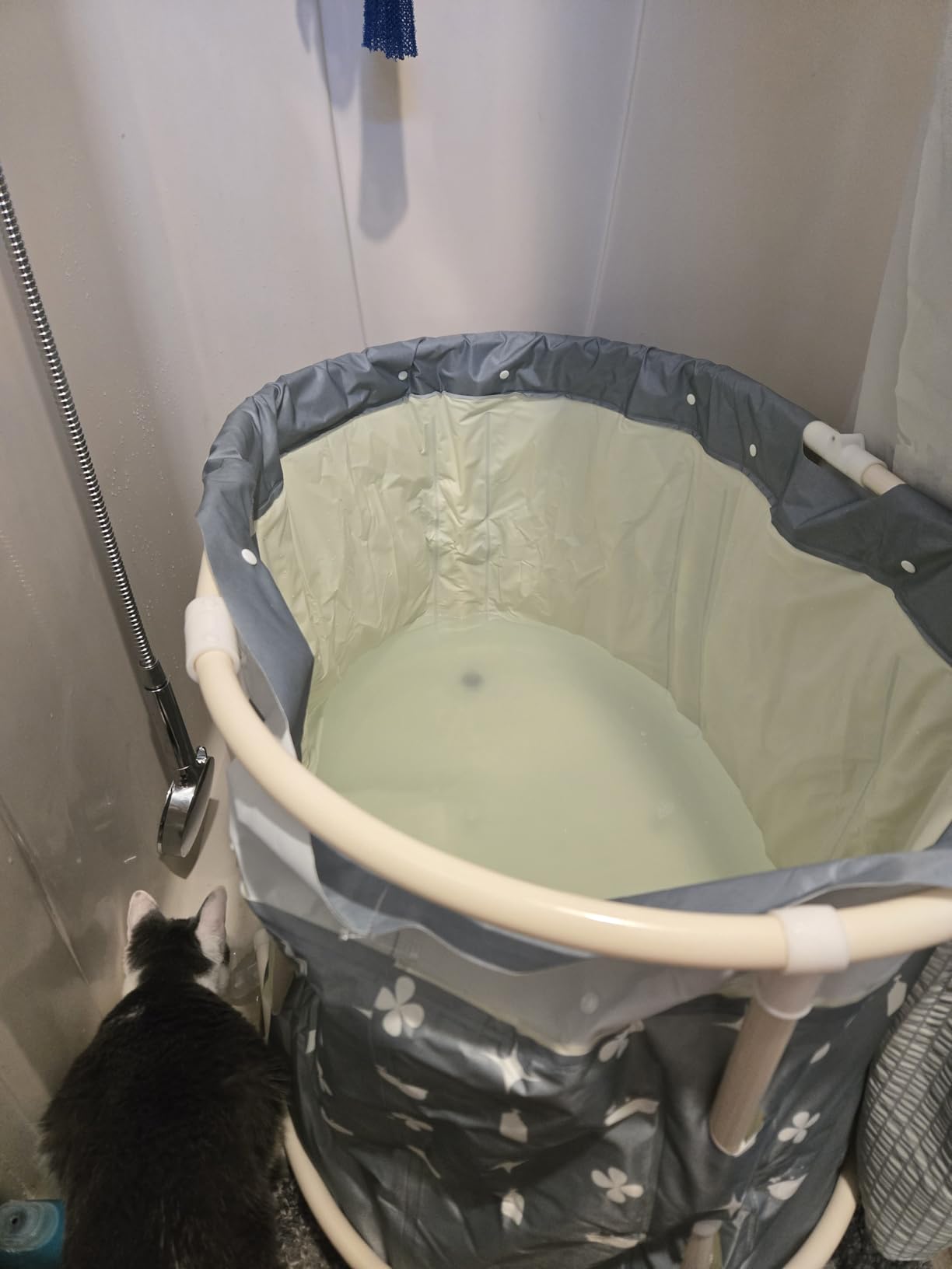 Portable Bath Tub No Installation, Foldable Bathtub for Adults, Separate Hot SPA Tub for Shower Stall, Non-Inflatable Ice Folding Bathubs, Family Soaking Baths (Gray, 37.4 x 21.6 x 21.6 inch) customer photo 1
