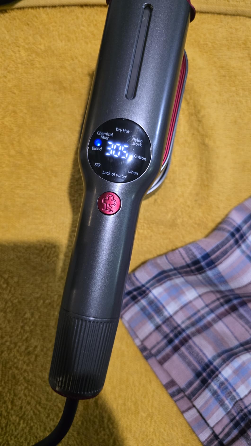 DRFLASH 2 in 1 Handheld Garment Steamer and Iron for Clothes Travel Size | 1200W,15s Fast Heat-up,Large Ceramic Heat Panel,Fabric Wrinkle Remover for Home,110V-120V customer photo 1