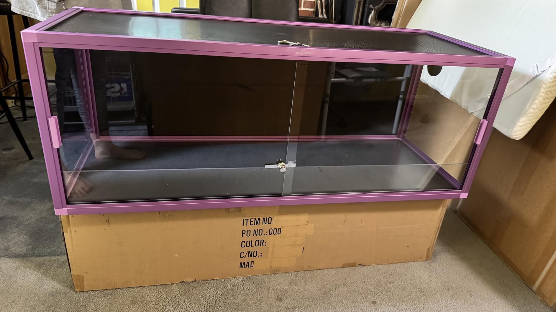 REPTI ZOO 120 Gallon Reptile Terrarium, 4x2x2 ft Light Weight Reptile Enclosure, Colored Reptiles Tank with Tempered Glass Door, Large Aluminum Habitat for Bearded Dragon, Snake, Lizard, Gecko-Green customer photo 2