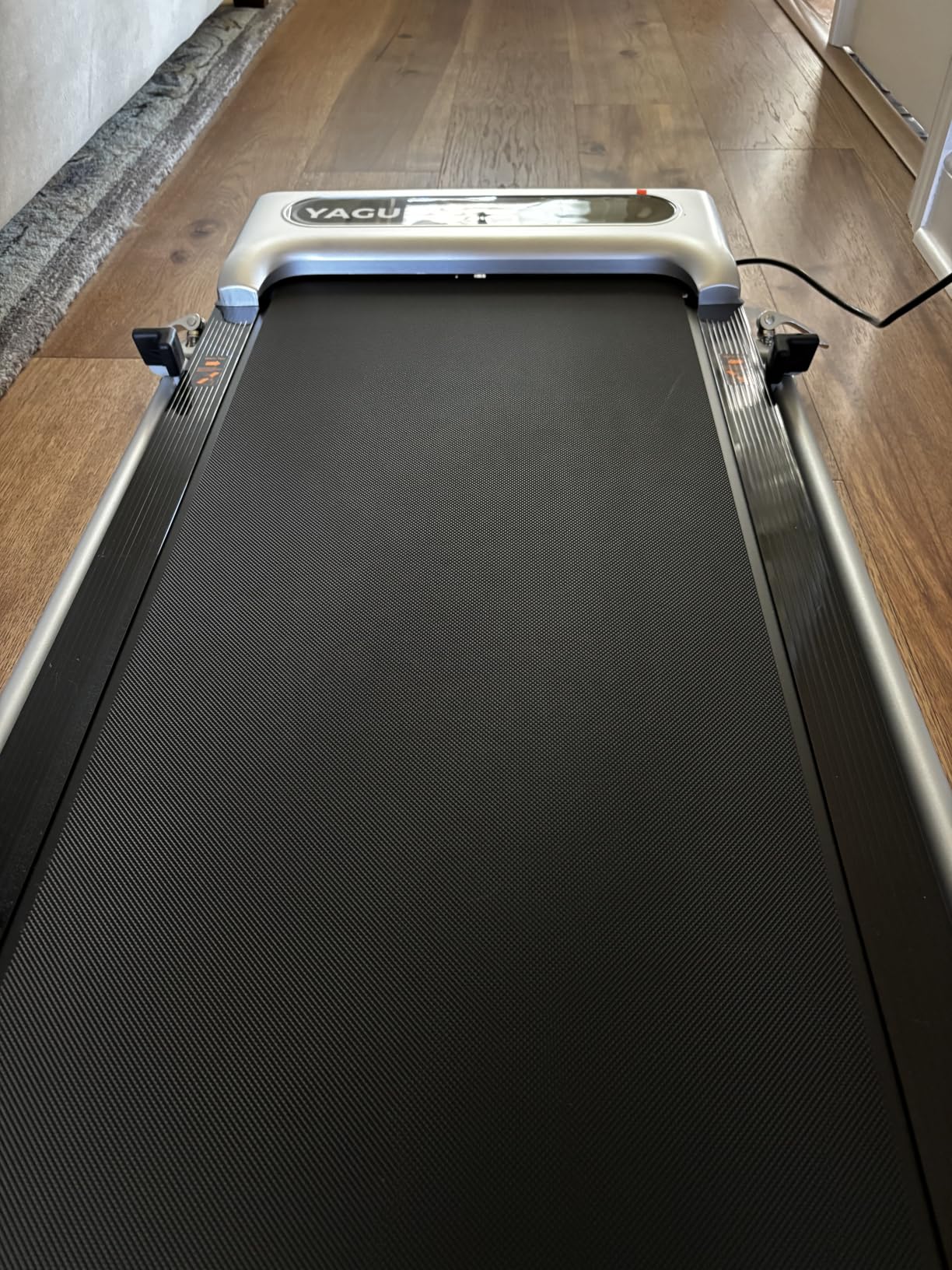 Yagud Walking Pad, Walking Pad Treadmill for Home Office, Portable Under Desk Treadmill with Remote Control and LED Display, Walking Jogging Running Machine customer photo 1