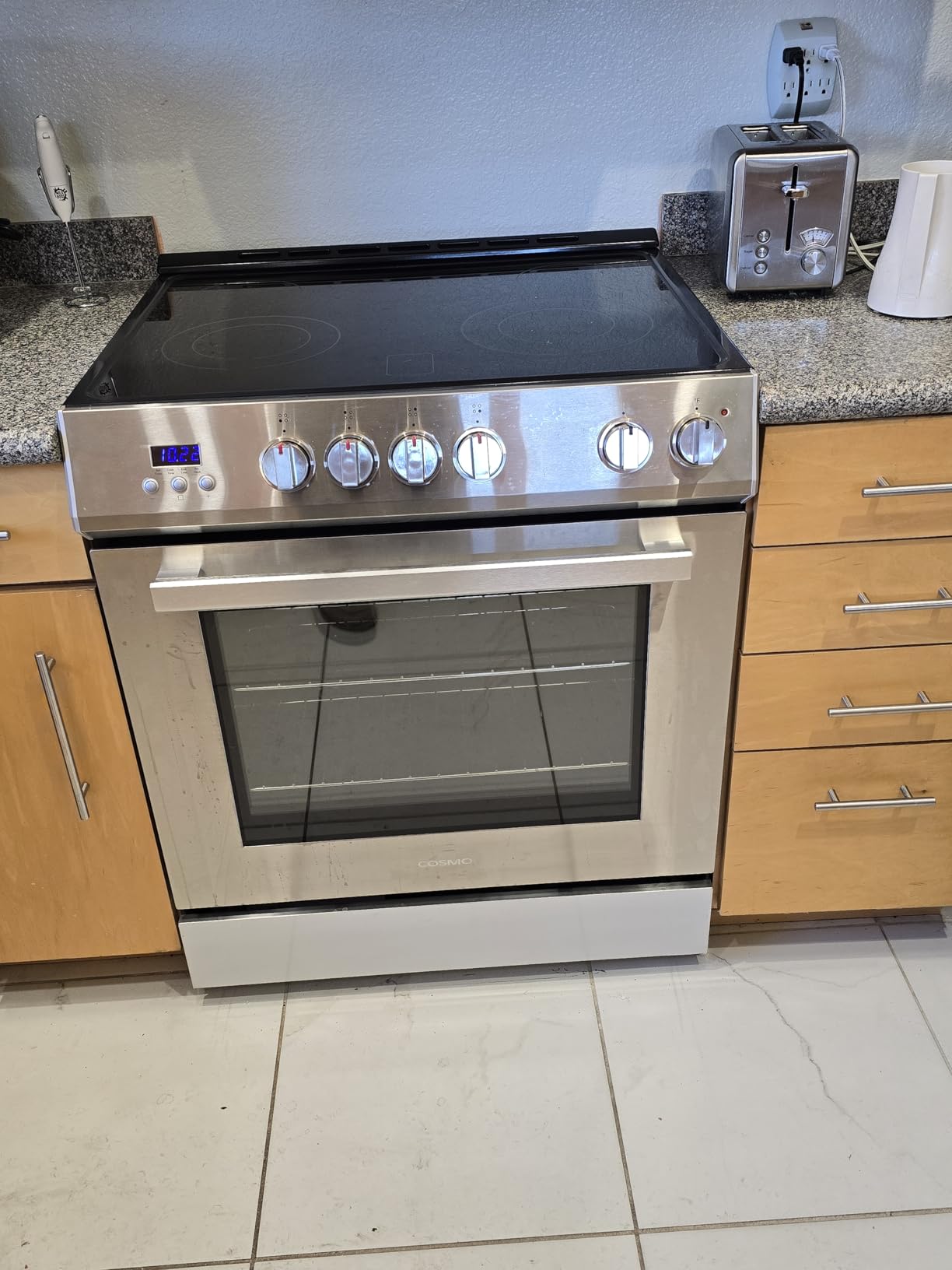 Cosmo COS-ERD304K 30 in. Stellar Collection 4.9 cu. ft. 4 Burner Electric Range Convection, Stainless Steel, Glass Cooktop, Dual Element Burners, 6 Oven Functions customer photo 2