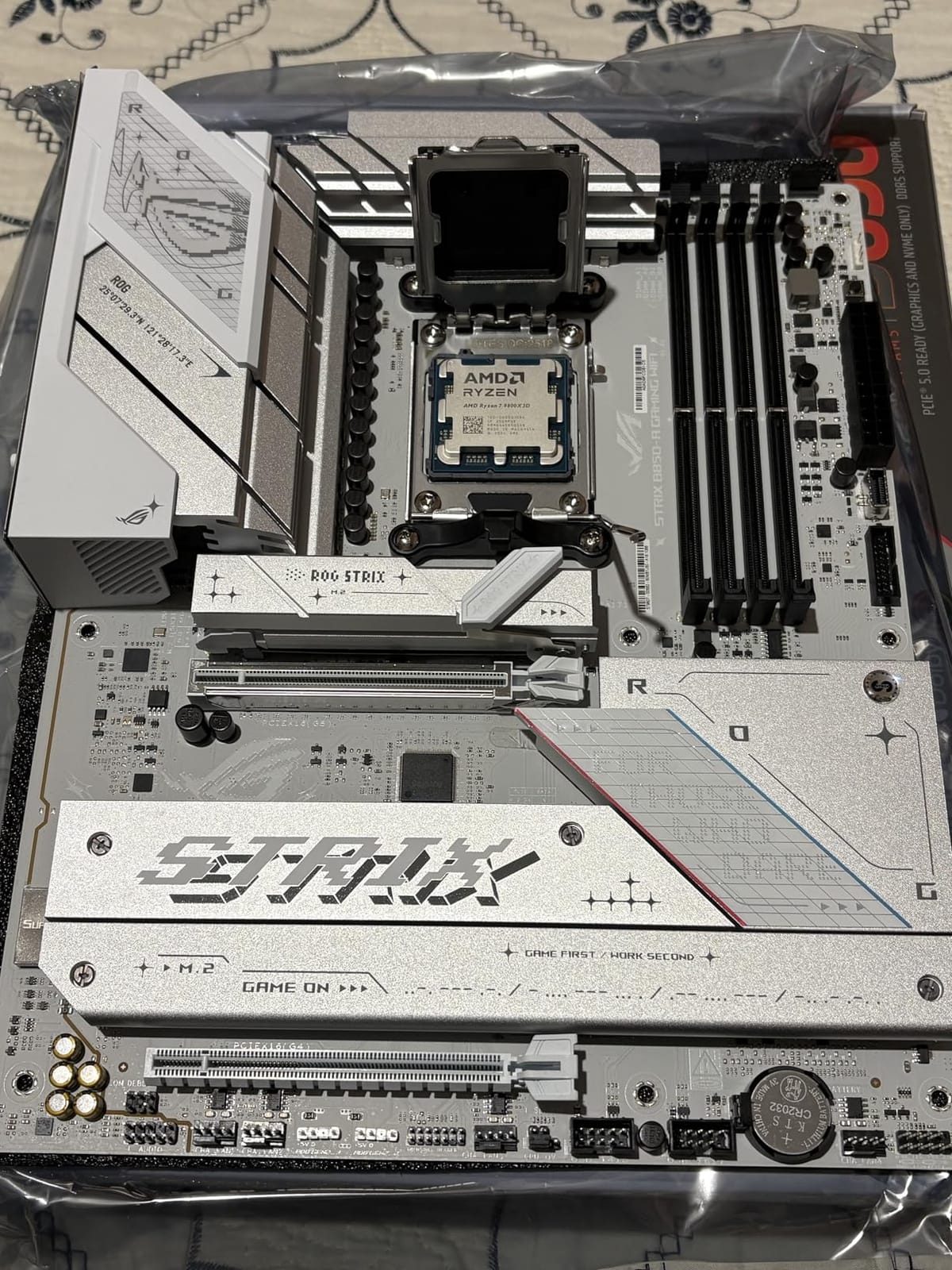 ASUS ROG Strix B850-A Gaming WiFi AMD AM5 B850 ATX Motherboard 14+2+2 Power Stages, DDR5 AEMP, 2.5G LAN, WiFi 7 with Q-Antenna, 4X M.2, PCIe 5.0, USB 20Gbps Type-C, AI Networking II, ASUS AI Advisor customer photo 2