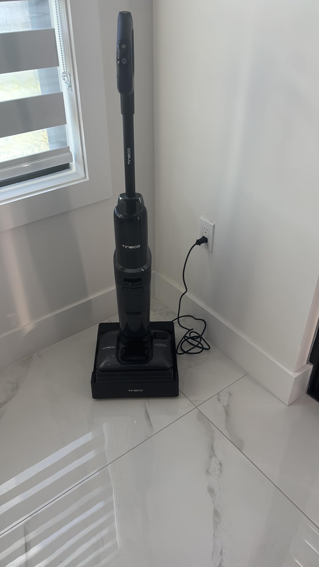 Tineco Floor ONE S7 Stretch Ultra Cordless Wet Dry Vacuum Cleaner, 180° Lay-Flat Anti-Tangle Design, 50 Minutes Runtime, 185°F Flashdry Self-Cleaning, Dual-Sided Edge Cleaning Floor Cleaner customer photo 2