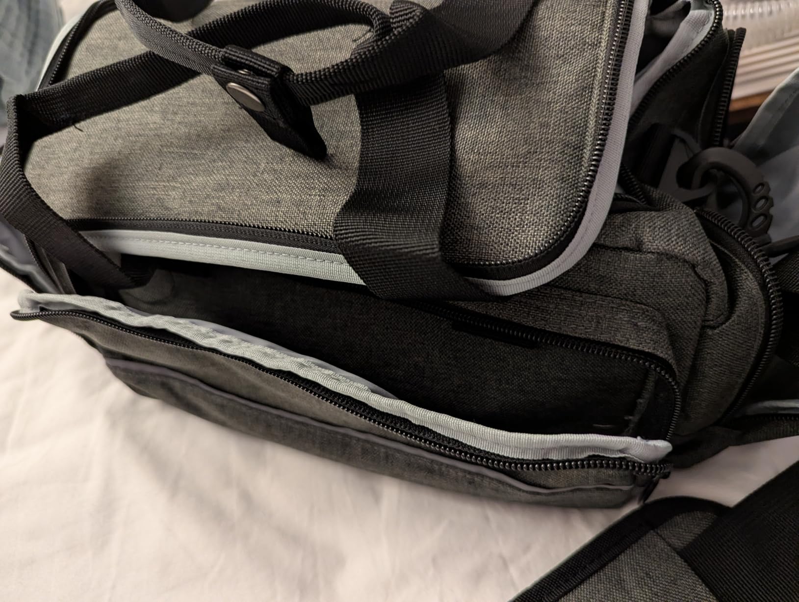 CURMIO CPAP Travel Bag Compatible with ResMed AirSense 11 10 elite, Gray | Portable Carrying Case with Shoulder & Luggage Straps Compatible with Philips Dreamstation, 3B Medical Luna G3, XT Fit customer photo 1