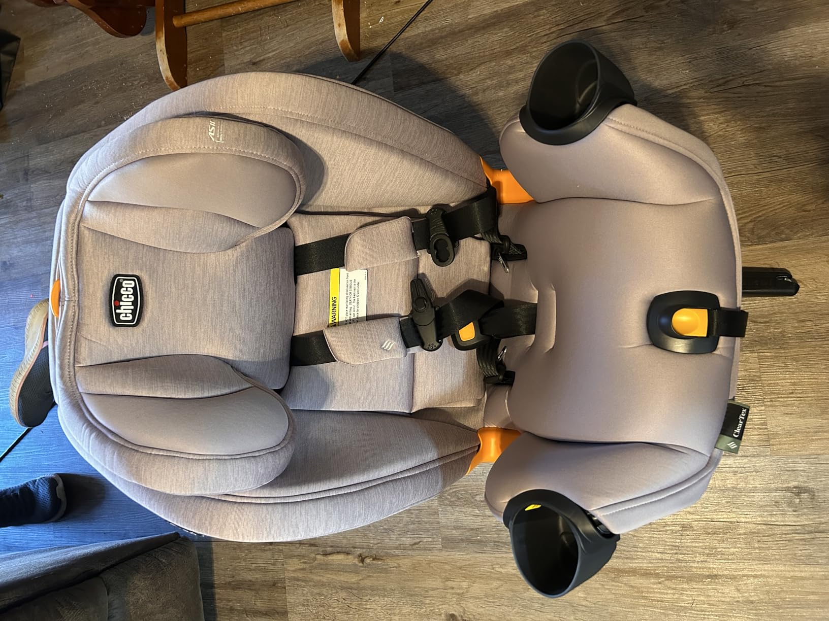 Chicco OneFit LX ClearTex All-in-One Booster Car Seat with LeverLock, GREENGUARD Gold, Rear-Facing 5-40 lbs, Toddler 26.5-65 lbs, Booster 40-100 lbs (Ebony/Black) customer photo 2
