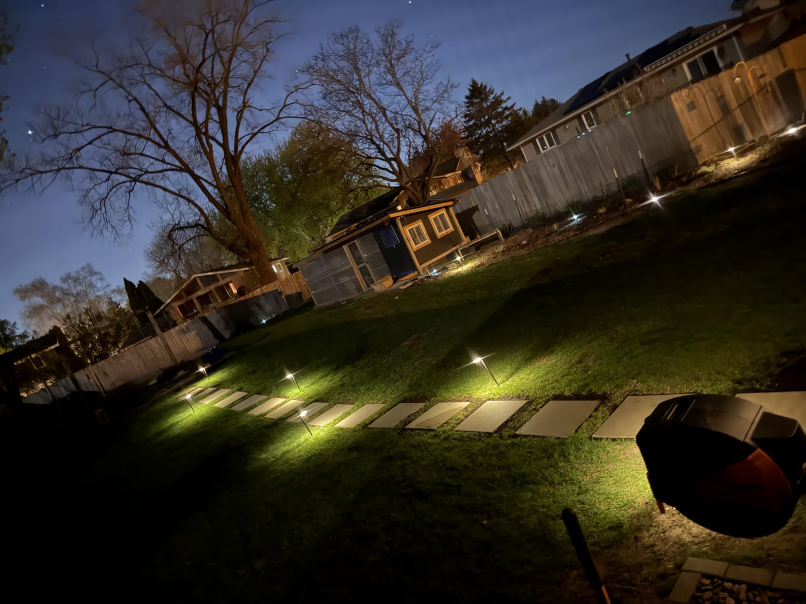 Ahaorigin 8 Pack Solar Pathway Lights Outdoor, 12 Brighter LEDs Solar Lights Outdoor Waterproof, Up to 12 Hrs Modern Path Light for Yard Garden Walkway Driveway Lawn, Warm White customer photo 1