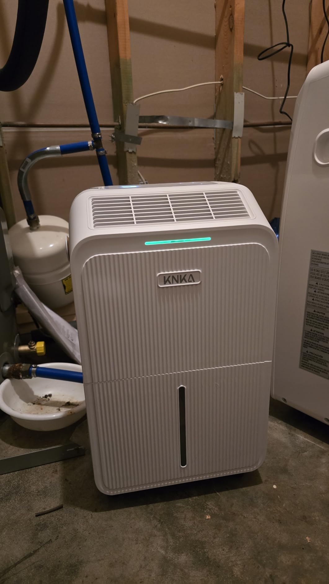 KNKA 2500 Ft² Max 34 Pints Dehumidifier for Basement with Drain Hose, White | Dehumidifiers for Home, Bedroom, Bathroom, Large Room, Three Modes, Intelligent Humidity Control, Dry Clothes, 24HR Timer customer photo 2