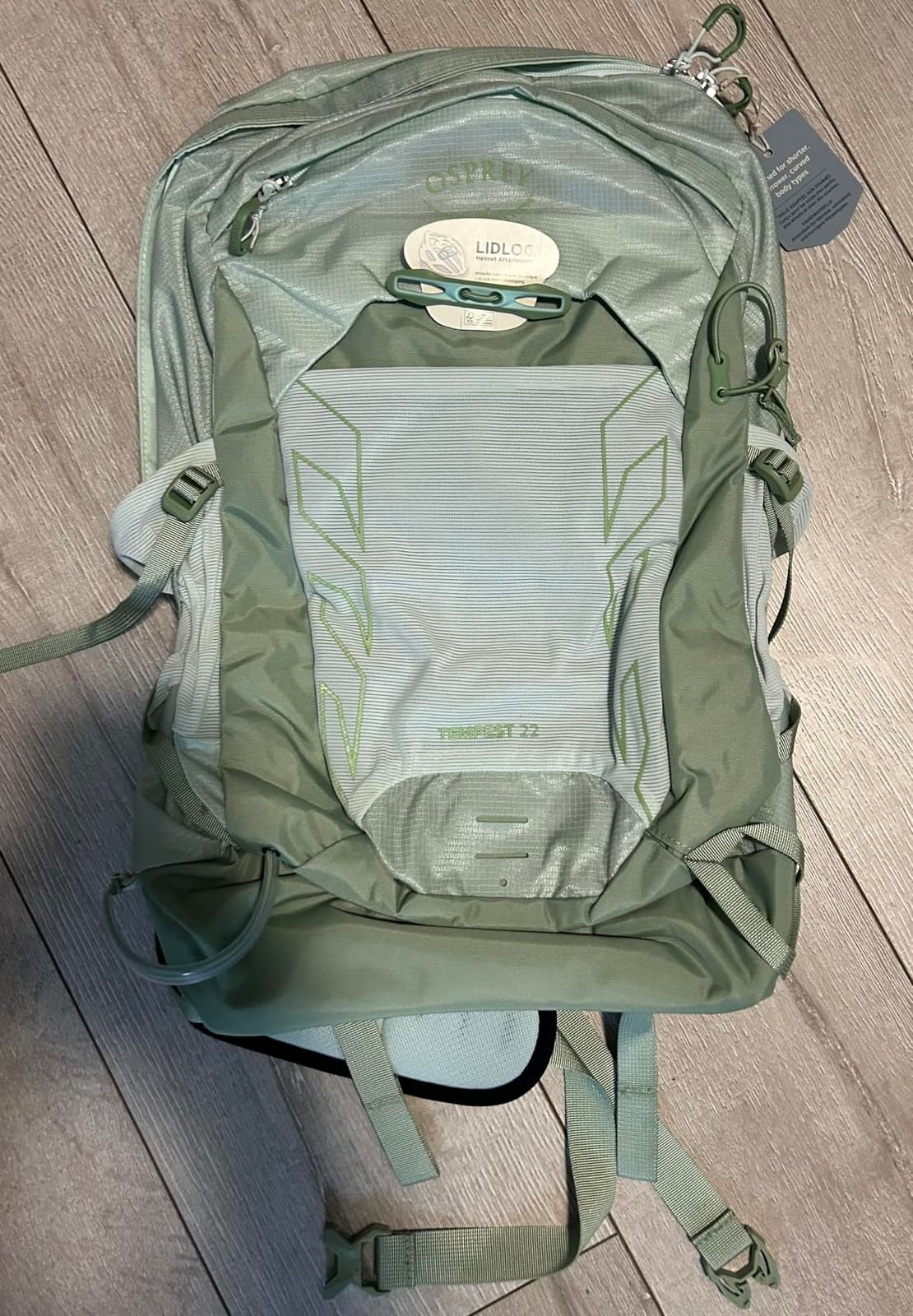 Osprey Tempest 22L Women's Lightweight Hiking Backpack, Green OS | daypack, travel daypack, camping pack, Green color, OS size customer photo 1