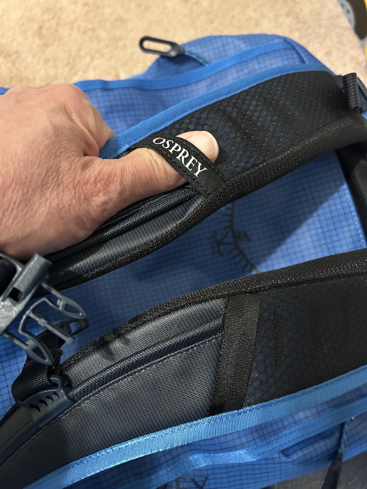 Osprey Transporter Lightweight Travel Duffel Bag - Extra Large Water Resistant Durable Gear Bag for Men and Women customer photo 2