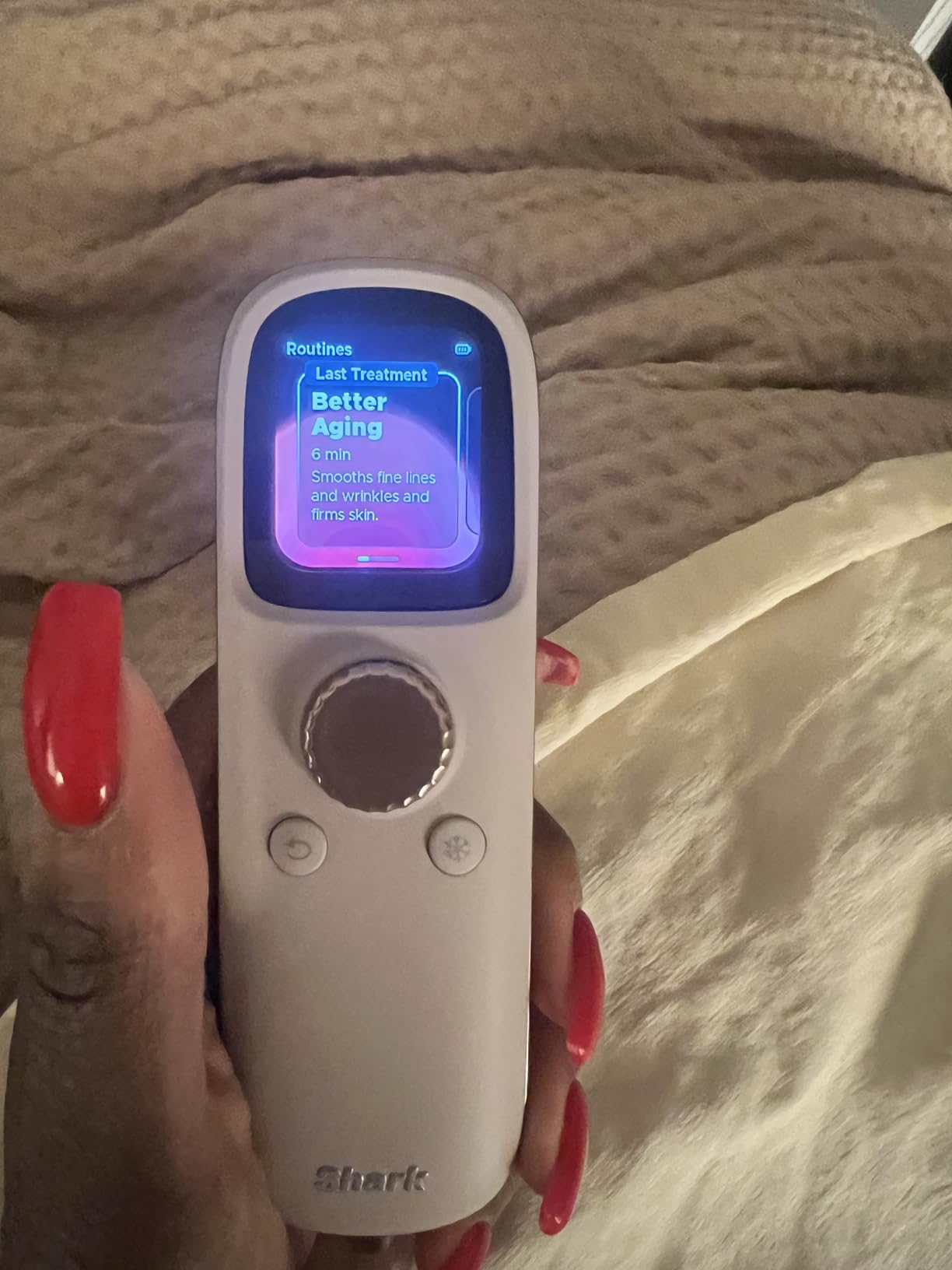 Shark CryoGlow LED Face Mask with Under-Eye Cooling, Anti-Ageing & Blemish Repair, Red & Blue LED, Infrared Light Therapy, USB-C, Remote Control, Storage Bag, Blue Frost, FW312 customer photo 2