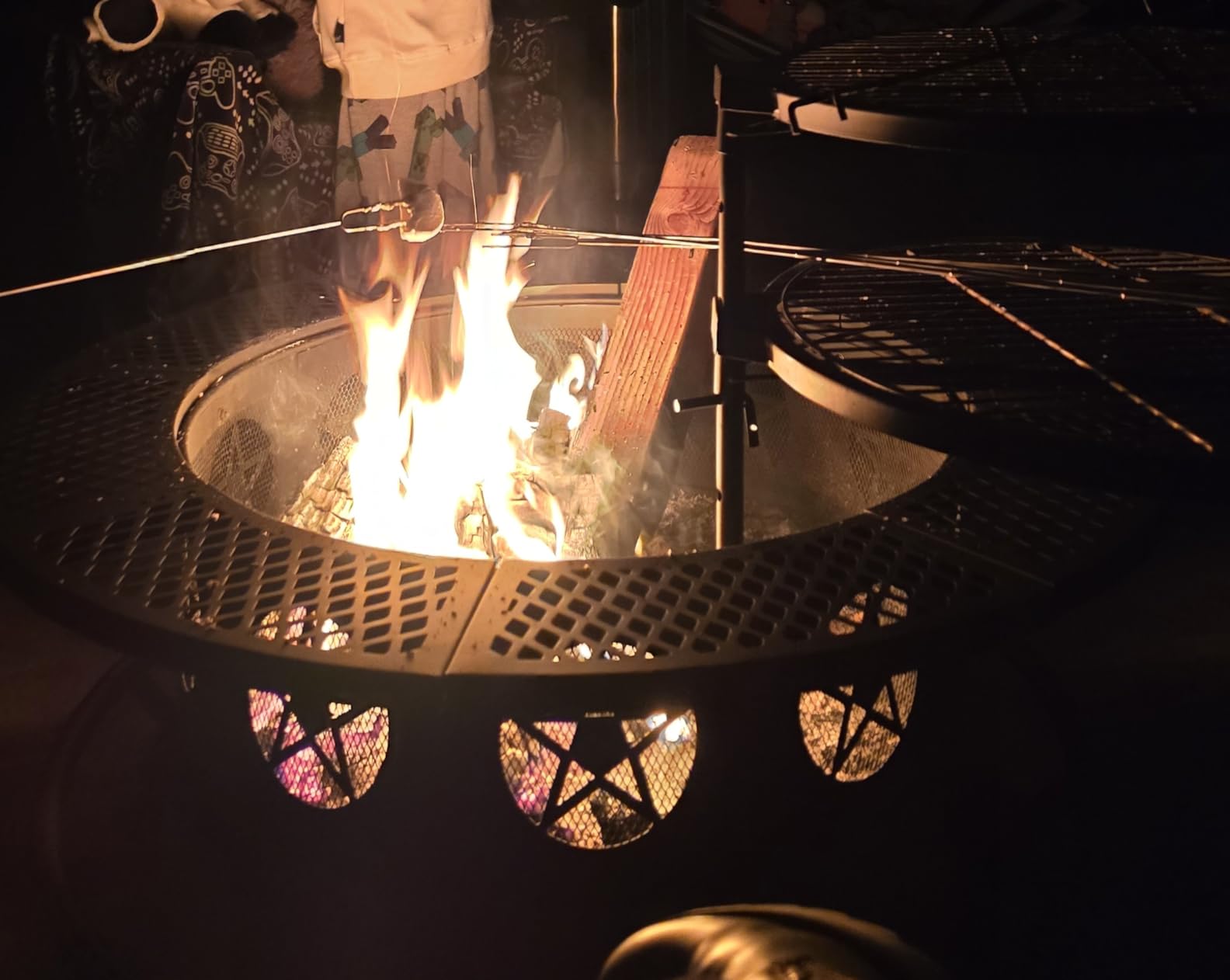Outvue 36 Inch Outdoor Fire Pits with 2 Grills, Lid & Poker | Wood Burning Fire Pit for Outside, Heavy Duty Firepit,BBQ& Fire Pit & Round Metal Table 3 in 1 for Patio, Party customer photo 1