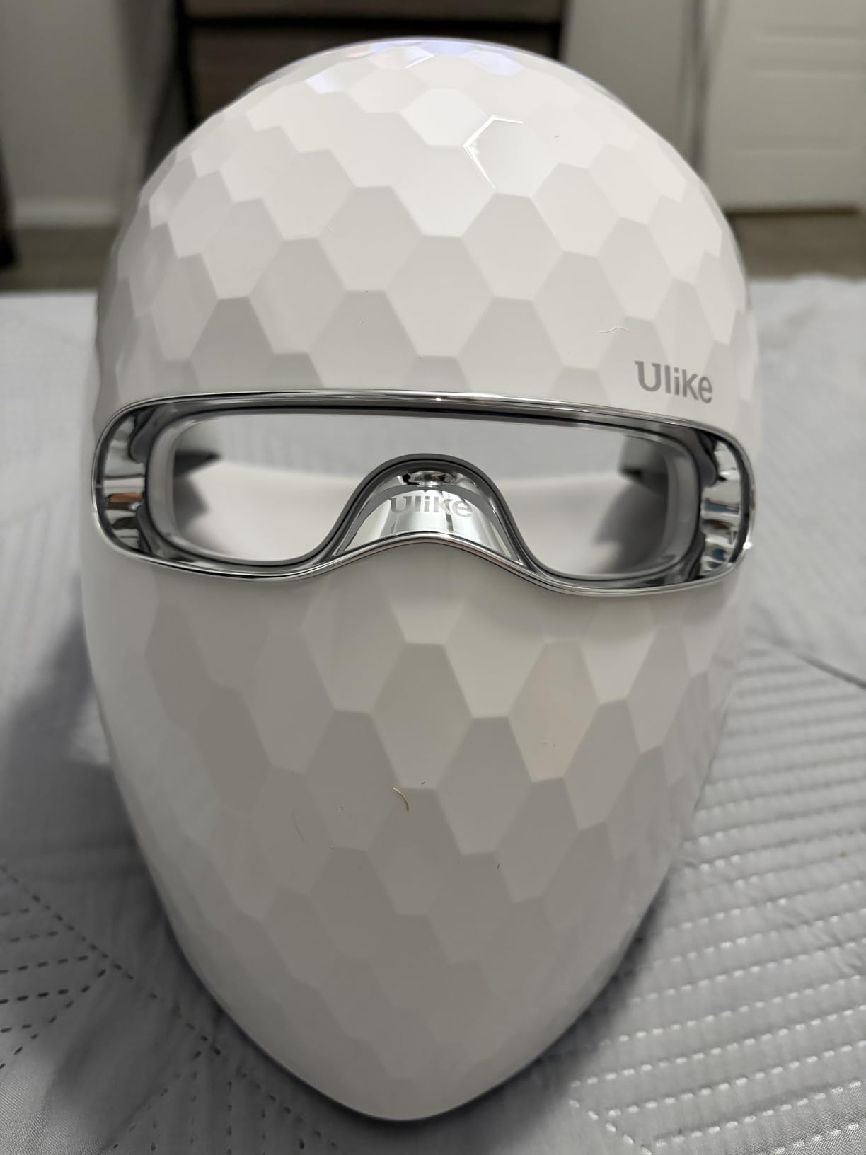 Ulike ReGlow LED Face Mask, Red Light Therapy for Face, Red, Blue, Yellow & Infrared Light Therapy for Acne & Anti-Ageing, Cordless, Remote Control, Eye Protection, Home Skincare Device customer photo 2