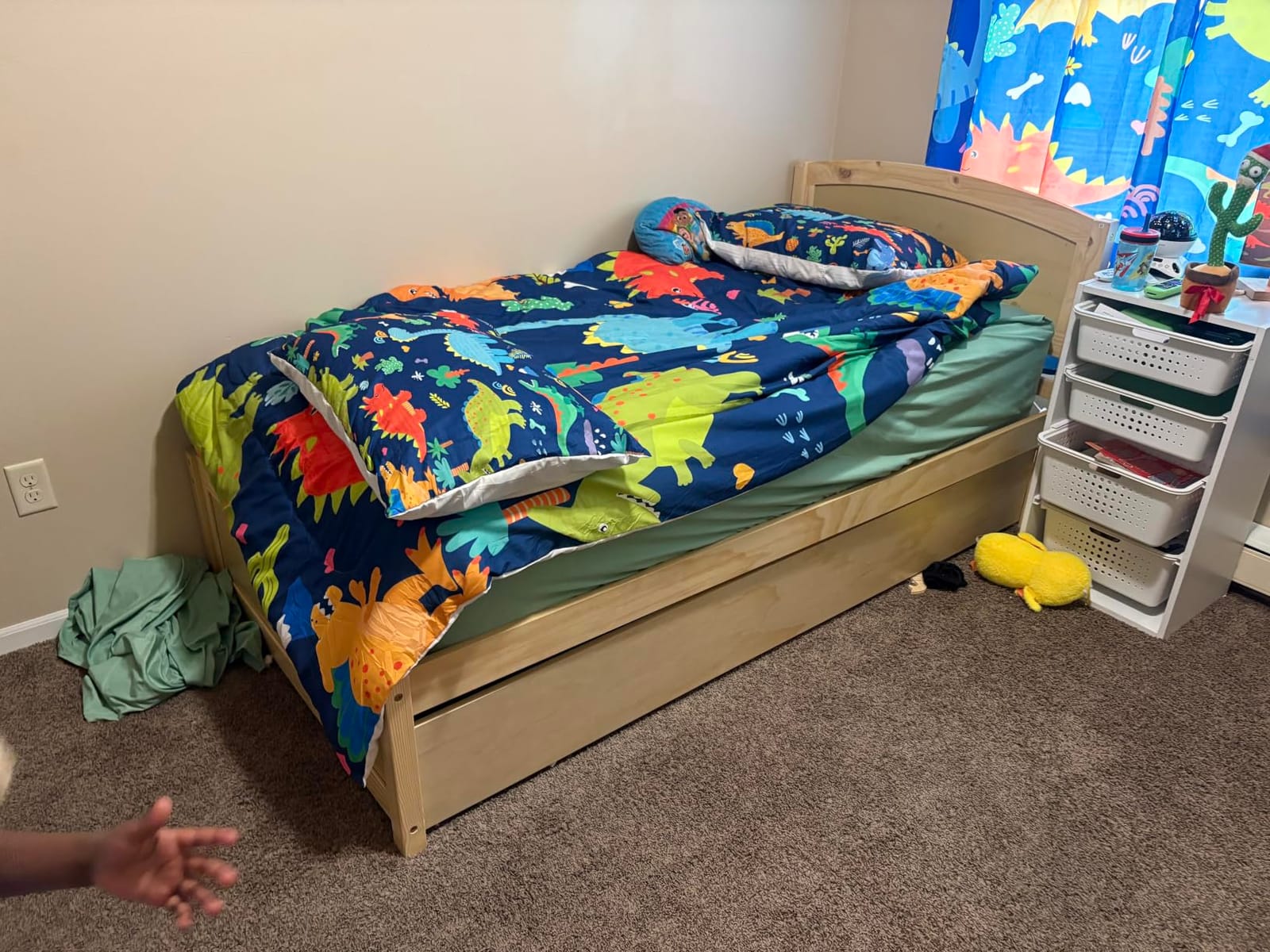 Twin Trundle Bed, Solid Wooden Pull Out Bedframe, Extendable Day Bed with Headboard and Soild Wood Slats Support, Bedroom, Living Room, Guest Room, No Box Spring Needed (White) customer photo 1