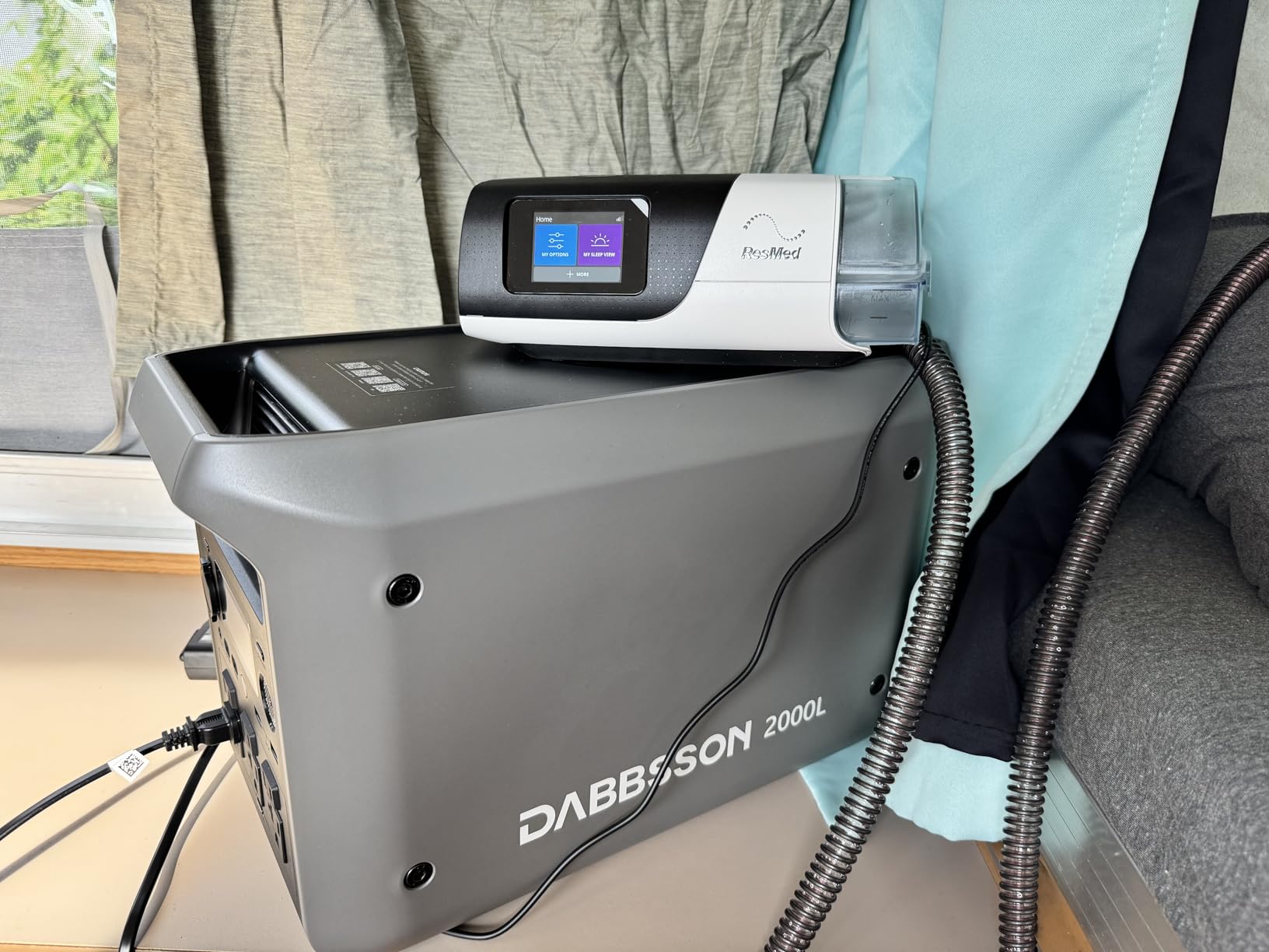 DABBSSON Portable Power Station 2000L, 2048Wh Semi-Solid LiFePO4 Battery, 2200W AC Output 6, 3300W Power Boost, 1 Hr Fast Charge, Solar Generator For Home Backup, Camping & RVs (Solar Panel Optional) customer photo 1