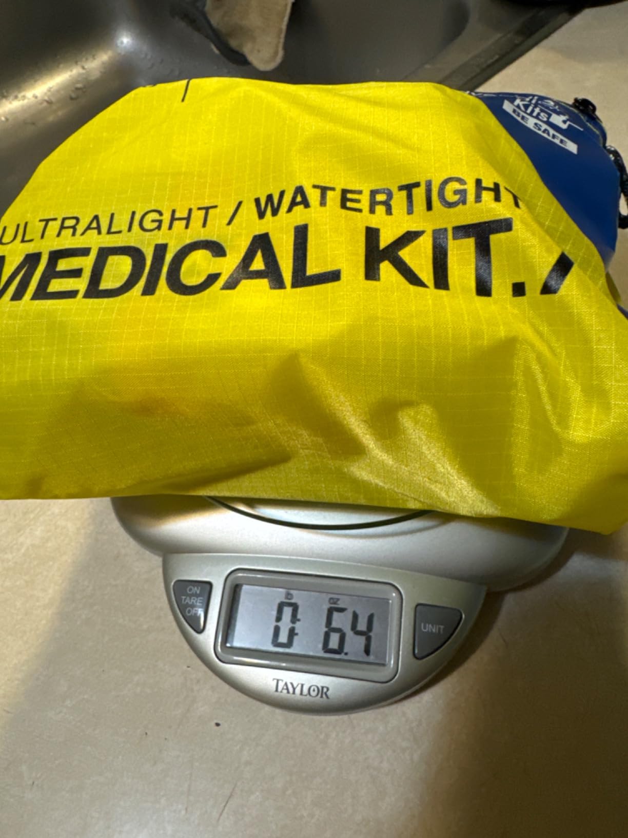 Adventure Medical Kits Ultralight/Watertight Medical Kit .7, (3 Person) | Features Waterproof DryFlex Inner Bag with Bandages, Gauze & Medications for Wound Care, Plus Moleskin for Blister Relief customer photo 2