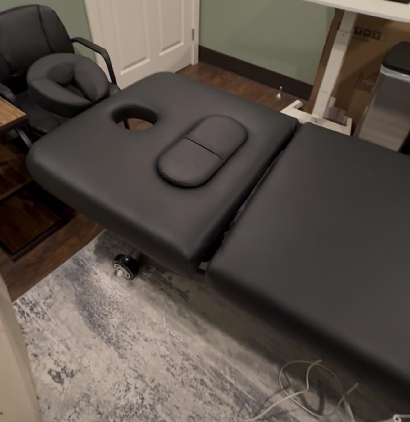 Dolonm Electric Massage Table, Electric Lift Motor and Manual Backrest Adjustable for Treatment/Medical Spa/Facial Bed/Beauty Bed and More - 31.2 Wide x 75 Long - Beige Gray customer photo 2