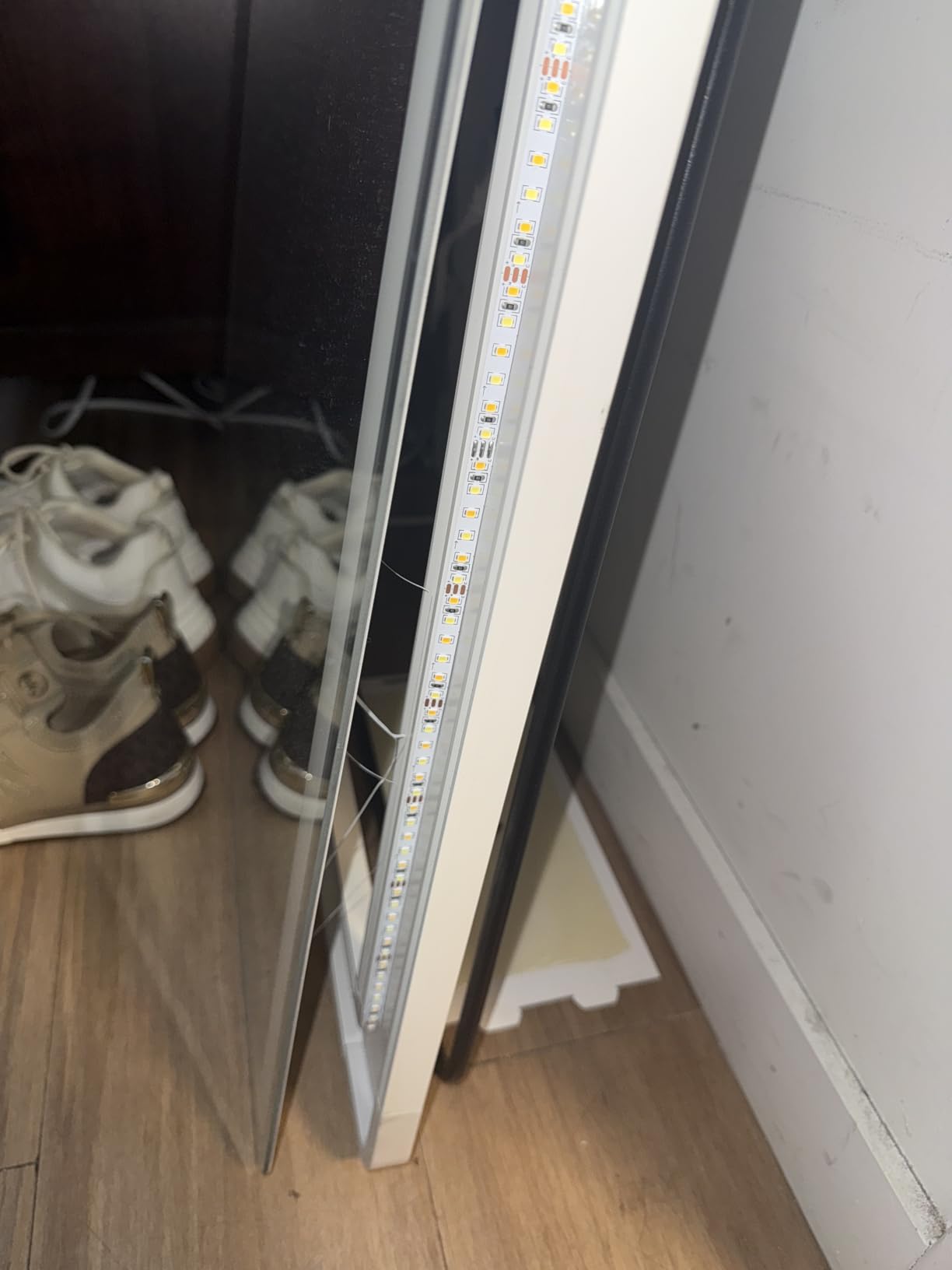 LED Full Length Mirror 71x32 inch Oversized Body Mirrors with Lights | Stepless Dimmable 3 Color Lighting, Wall Mounted Hanging Large Floor Standing Mirror for Bedroom Living Room Cloakroom, White customer photo 1