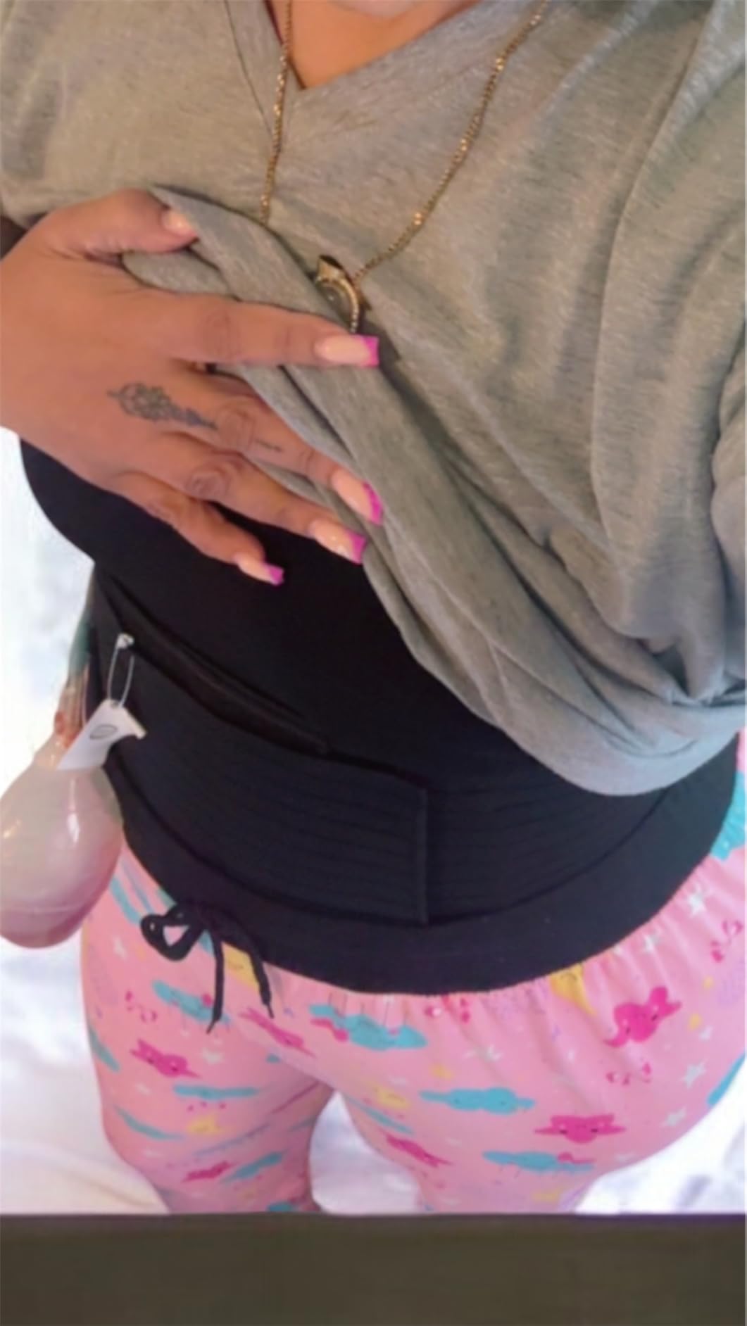 Postpartum & Post Surgery Abdominal Binder. Postpartum Belly Band | Belly Support Recovery after C-Section, Natural Birth, Hysterectomy, Hernia Belt (Black,M) customer photo 2