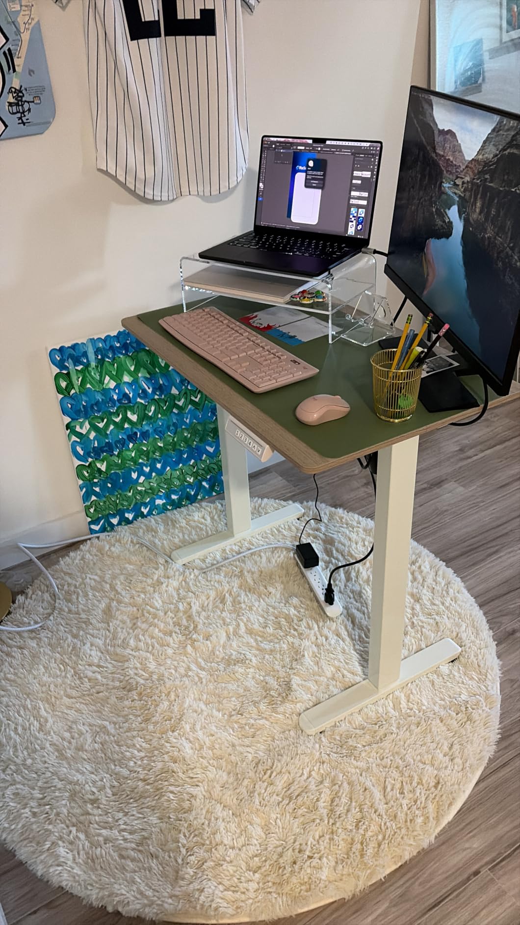 HUANUO 32x19 Inch Small Electric Standing Desk, Adjustable, Black Walnut | 176 Lbs Capacity, Rounded Corners, Wheel-Ready Feet, Compact Desktop, Apartment Workspace, 28.3-46.5 Inch Height Range customer photo 2