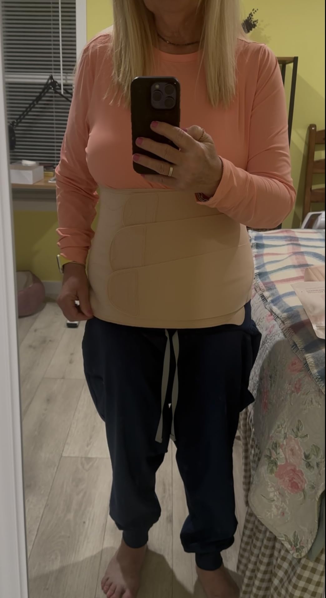 Momcozy Ergowrap Postpartum Belly Band for C-Section Recovery, Abdominal Binder with 3D Lifting & Ergonomic Back Support customer photo 1