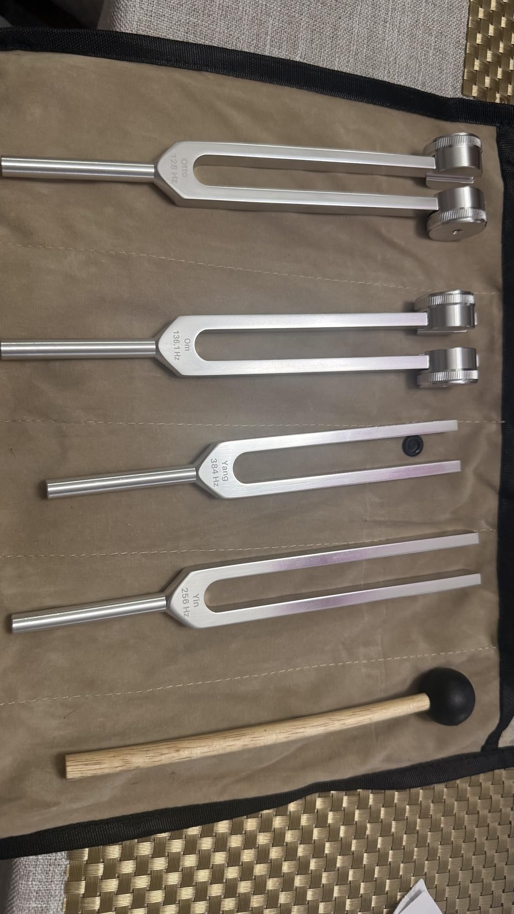Harmony Tuning Forks for Healing Set (128Hz 136.1Hz 256Hz 384Hz) | Weighted & Unweighted Pure Frequencies Tuning Forks with Beginner's Guide, Mallet Activator, Velvet Pouches for Sound Healing customer photo 2