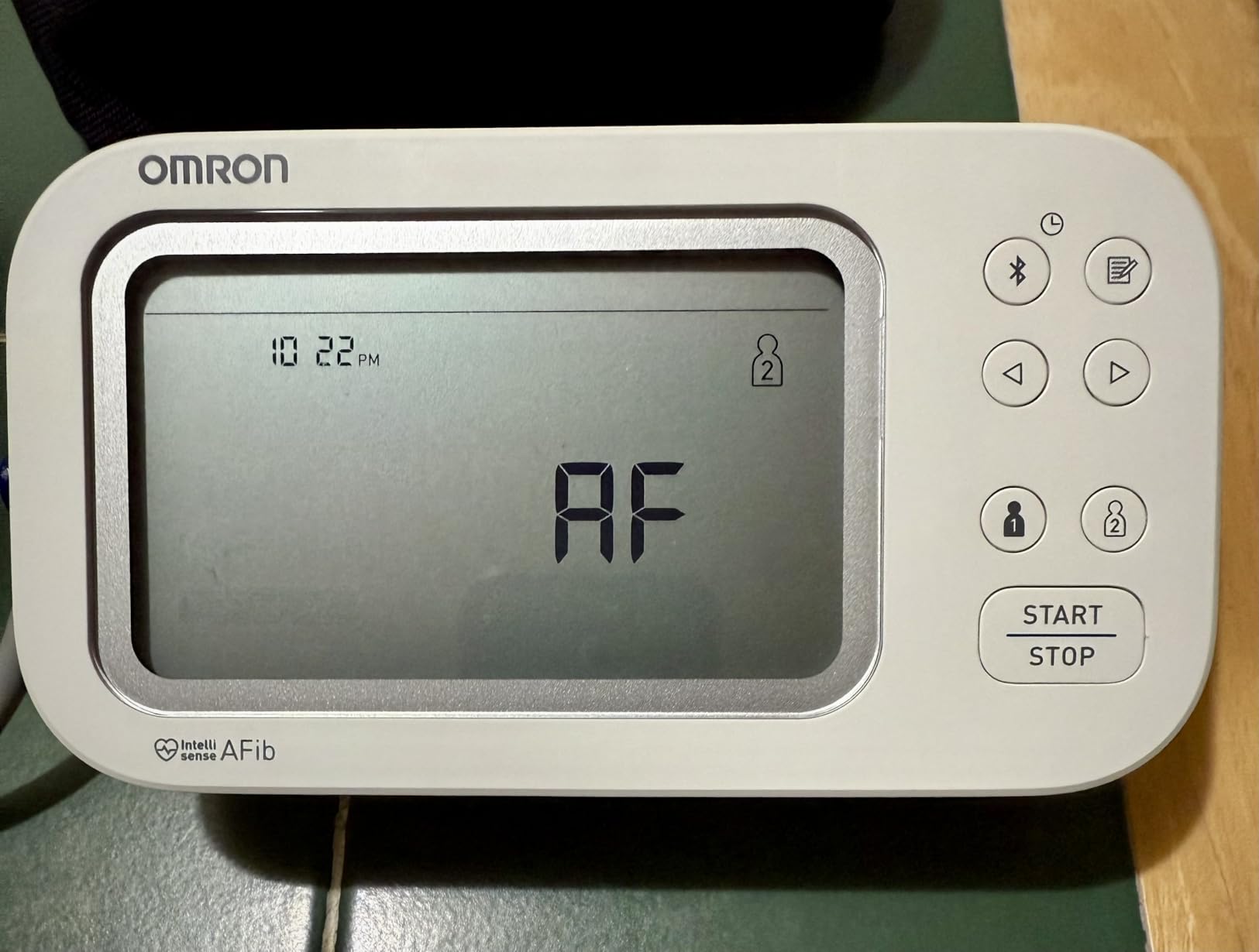 OMRON Gold Blood Pressure Monitor & Upper Arm Blood Pressure Cuff | For Home Use - #1 Doctor & Pharmacist Recommended Brand - Clinically Validated - AFib Detection - Connect App customer photo 2