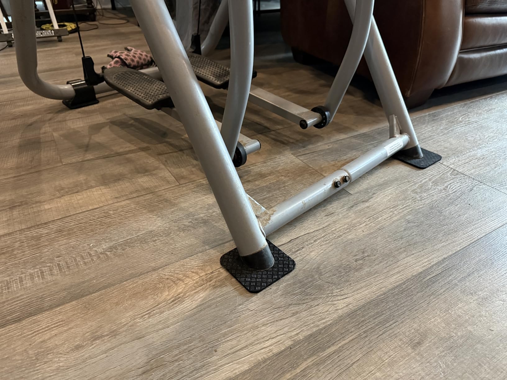 Treadmill Mat Pads 4PCS- Double-Sided Non-Slip - Anti Vibration Mat for Treadmill, Walking Pad, Exercise Bike - Hardwood Floors Protection customer photo 1