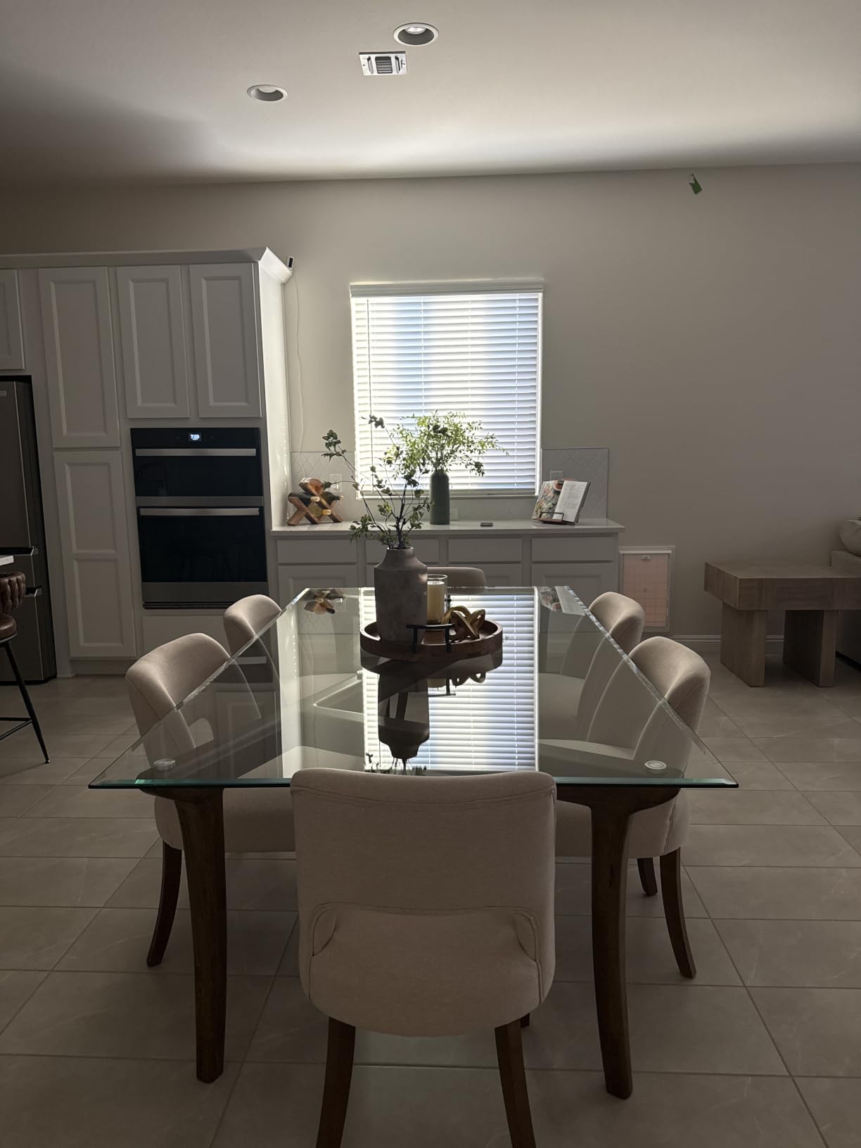 VKNOW Dining Chairs Set of 4, Fabric Dining Chairs, Green | Modern Mid-Century Upholstered Farmhouse Dinner Chair for Kitchen Dining Room Restaurant, Easy Assembly customer photo 2