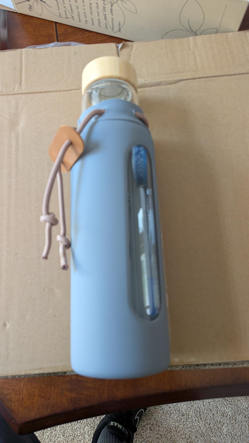Borosilicate Glass Drinking Bottle with Bamboo Lid and Silicone Sleeve, 22 oz Reusable Water Bottle with Carry Cord for Travel, Leak Proof, BPA-Free (Forest Canopy) customer photo 1