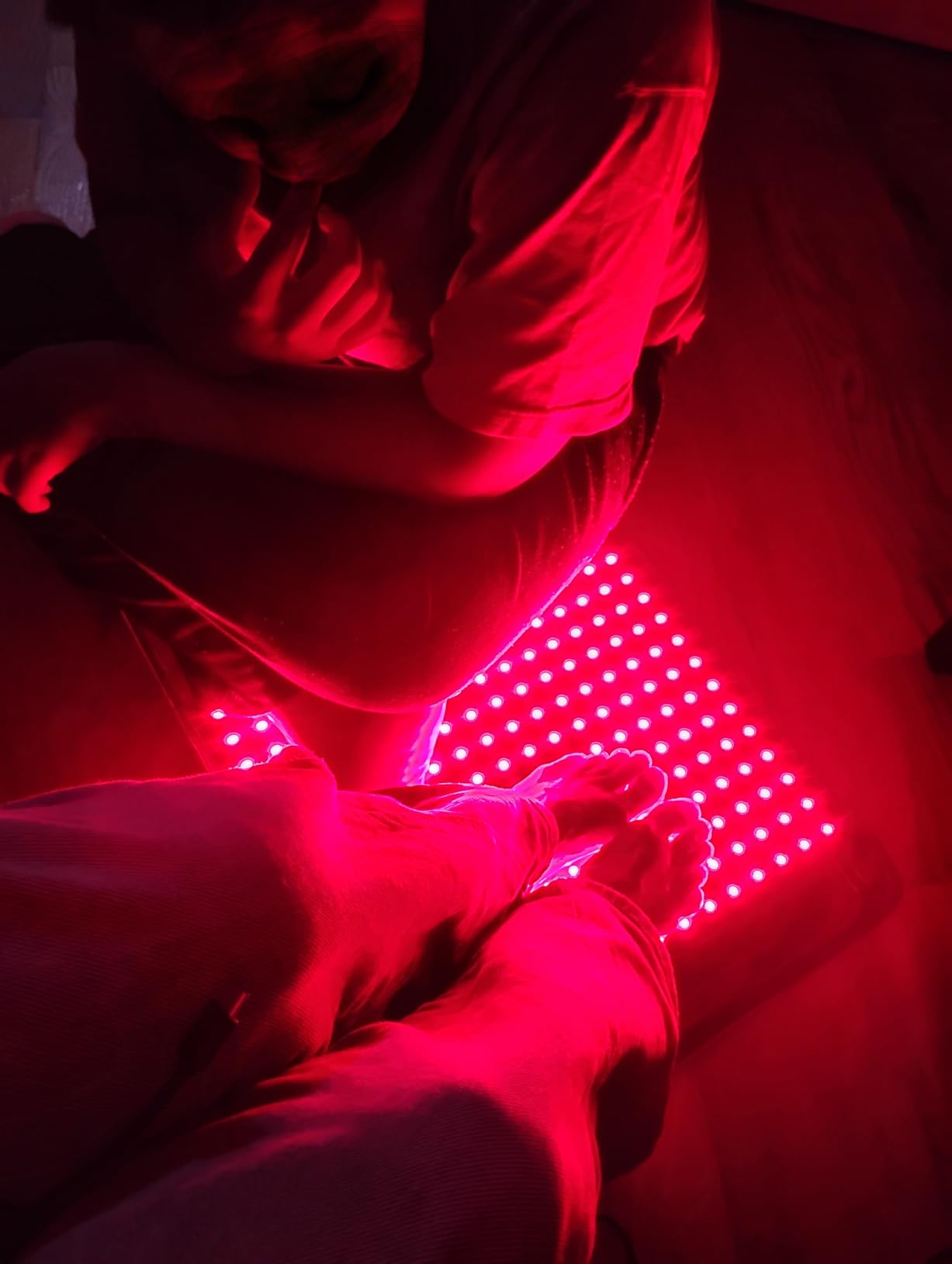 Comfytemp Red Light Therapy Mat for Body, 33'' x 17'', 660nm & 850nm | Flexible Near Infrared Light Therapy Pad, Wearable Light Blanket with Timer, for Back Belly Knee Joint Muscle customer photo 1