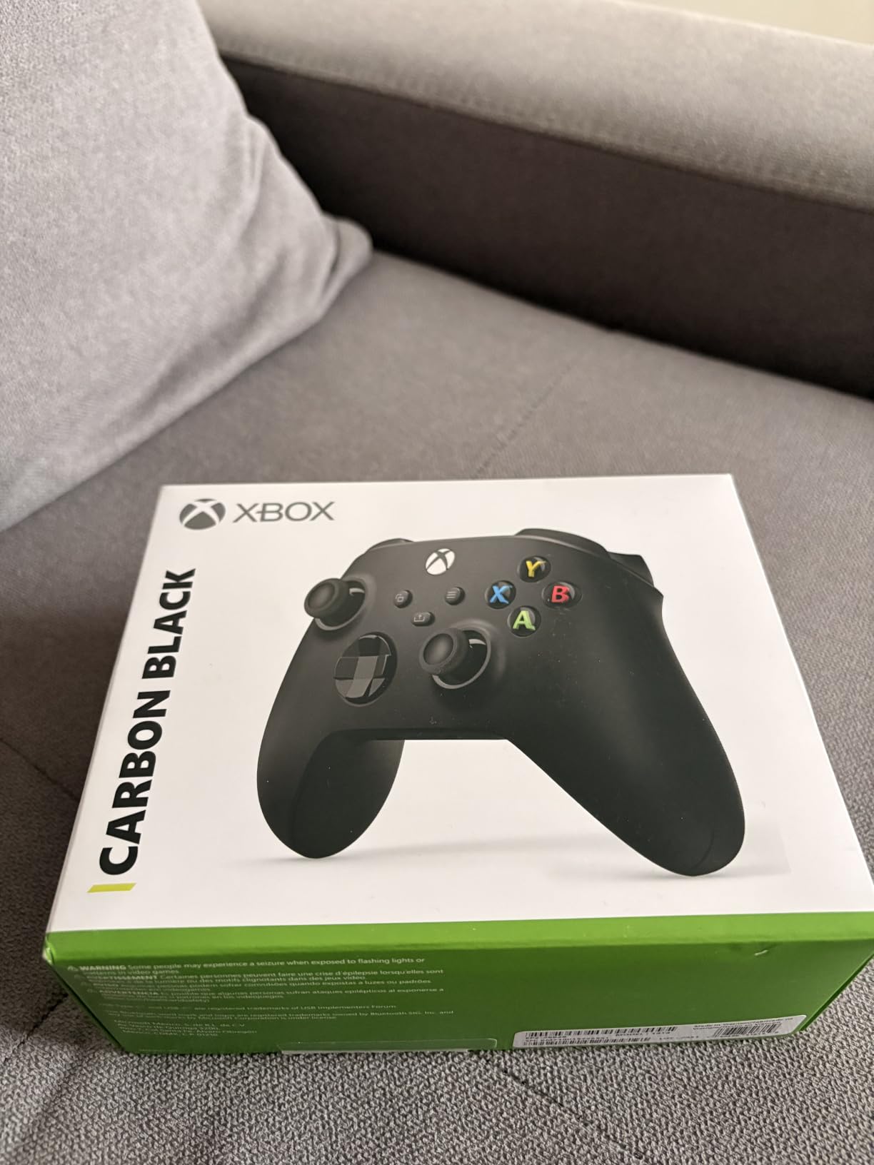 XBOX Wireless Gaming Controller | Carbon Black | Consoles, PCs, TVs, mobile, and more | Textured Grip | Wireless, Bluetooth, USB-C Connectivity customer photo 1