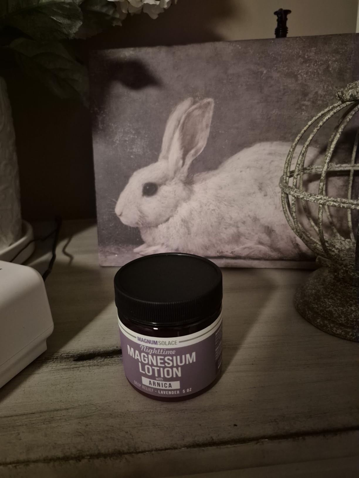 Magnum Solace Nighttime Magnesium Lotion with Arnica - Highly Concentrated Magnesium for Muscles & Joints - Apply to Legs or Feet Before Bed - Skin-Friendly customer photo 1