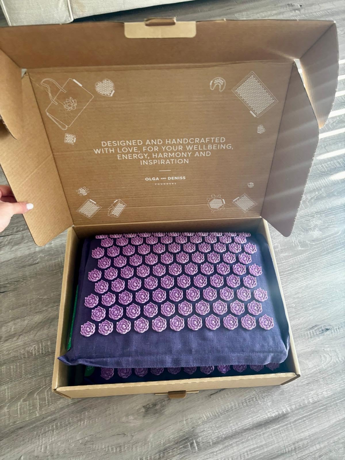 Pranamat Acupressure Large Mat and Pillow Set, Premium Acupressure Therapy for Pain Relief and Relaxation, Handcrafted in Europe with Sustainable and Natural Materials (Lavender) customer photo 1