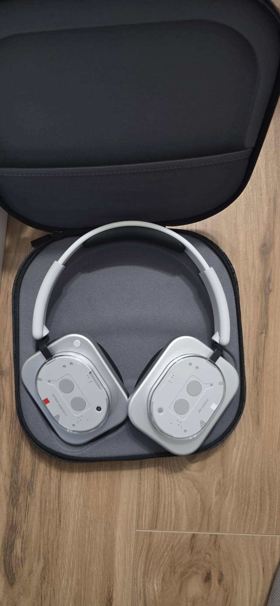 Nothing Headphone (1) Hybrid Active Noise Cancelling Headphones, Wireless Over-Ear Headphones with 6 Mics, 80Hrs Playtime, Hi-Res Audio, KEF-Tuned, Spatial Sound, Comfort Fit & Fast Charging Black customer photo 1