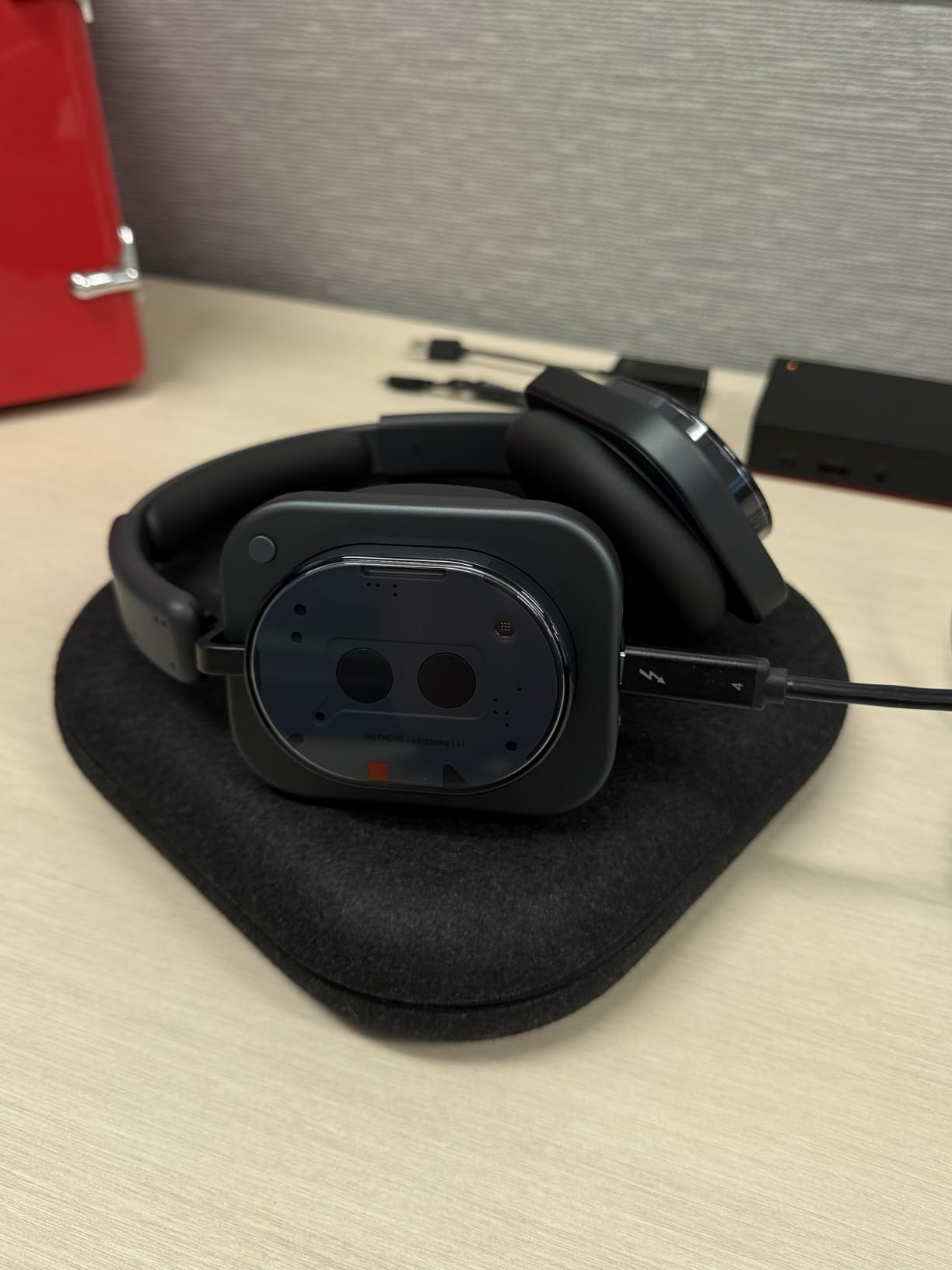 Nothing Headphone (1) Hybrid Active Noise Cancelling Headphones, Wireless Over-Ear Headphones with 6 Mics, 80Hrs Playtime, Hi-Res Audio, KEF-Tuned, Spatial Sound, Comfort Fit & Fast Charging Black customer photo 2