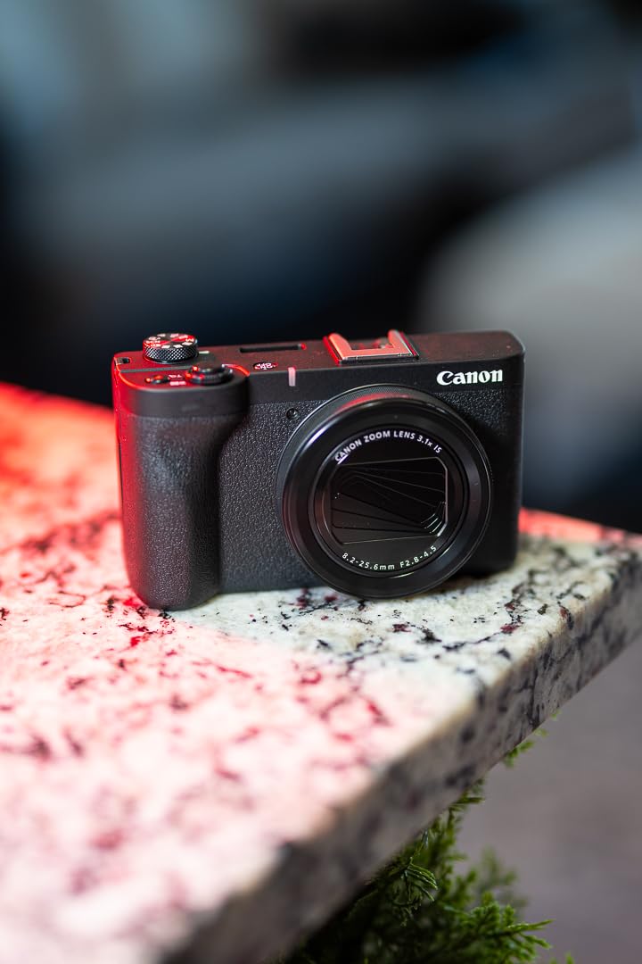 Canon PowerShot V1, Hybrid Camera, Built-in Ultra-Wide-Angle Zoom Lens, 4K Video, Vlogging, Live Streaming, Content Creation customer photo 2