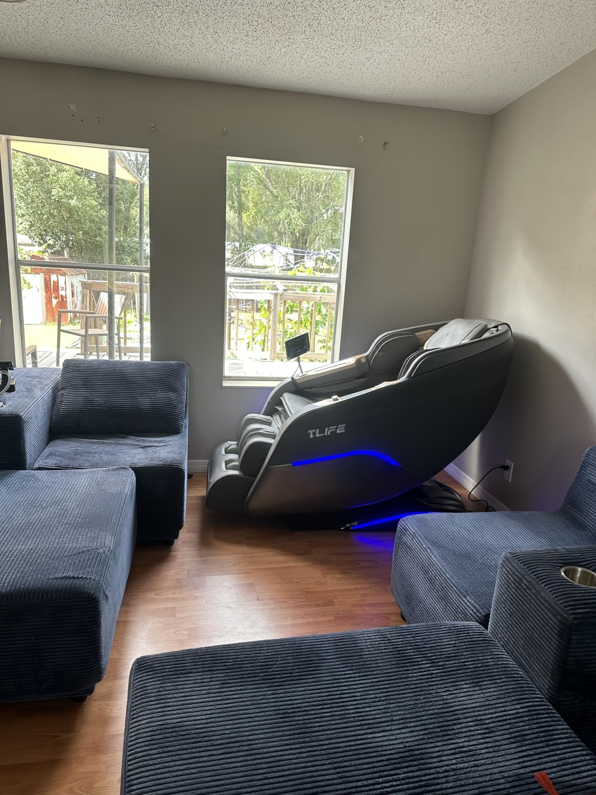 TLIFE Massage Chair Full Body 160° Zero Gravity SL-Track, 12 Modes, Black | Full-Body Airbags, Body Scan, 6 Massage Techniques, Foot Roller, LCD Touchscreen, No Assembly, Lumbar & Calf Heat for Seniors customer photo 1
