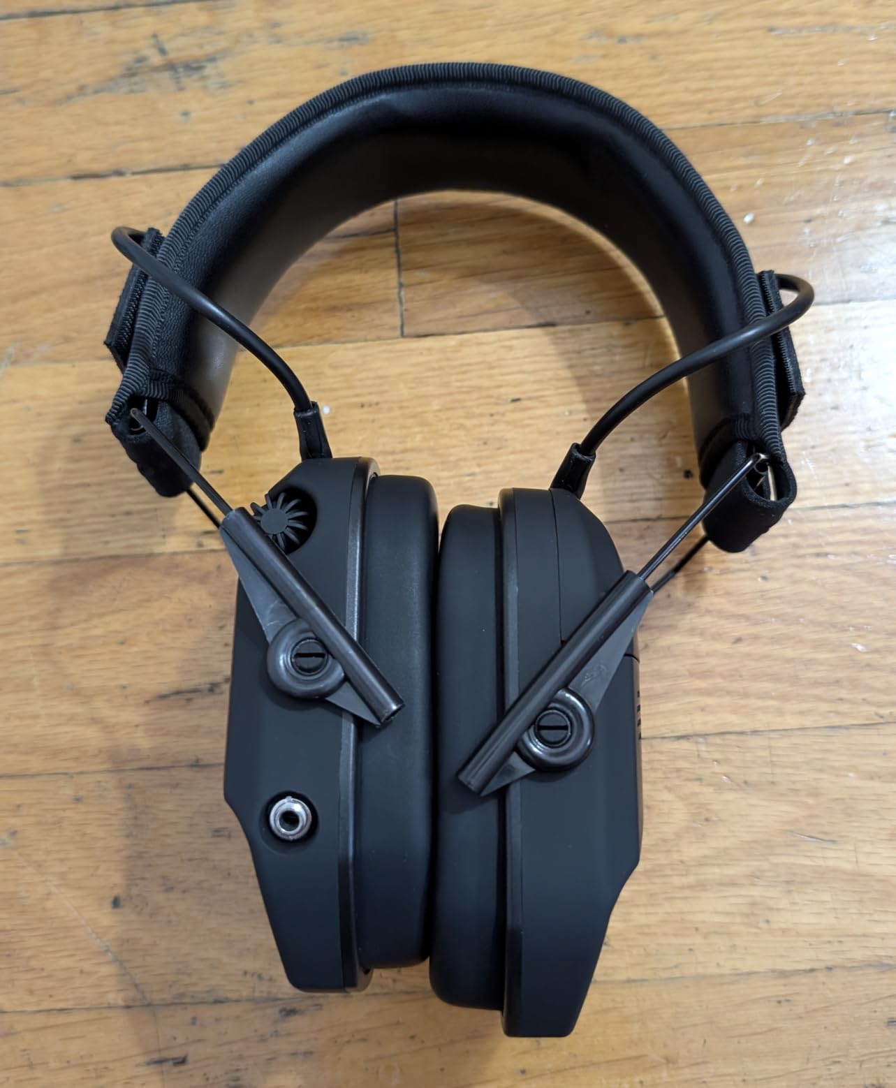 PROHEAR 022 Electronic Ear Protection for Shooting & Hunting - 29dB SNR Noise Reduction, 4 Omnidirectional Microphones customer photo 2