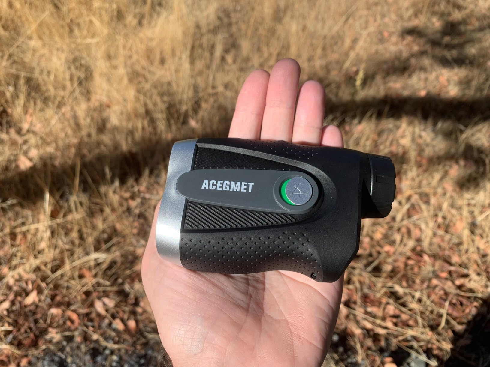 ACEGMET PFS5 Golf Range Finder, Slope & Triangulation, Magnetic, 1300 Yards | 7X Magnification, Flag Lock Vibration, Red & Black Display, Dual Power, IP65 Laser Rangefinder Golf Gifts, Case Included customer photo 2