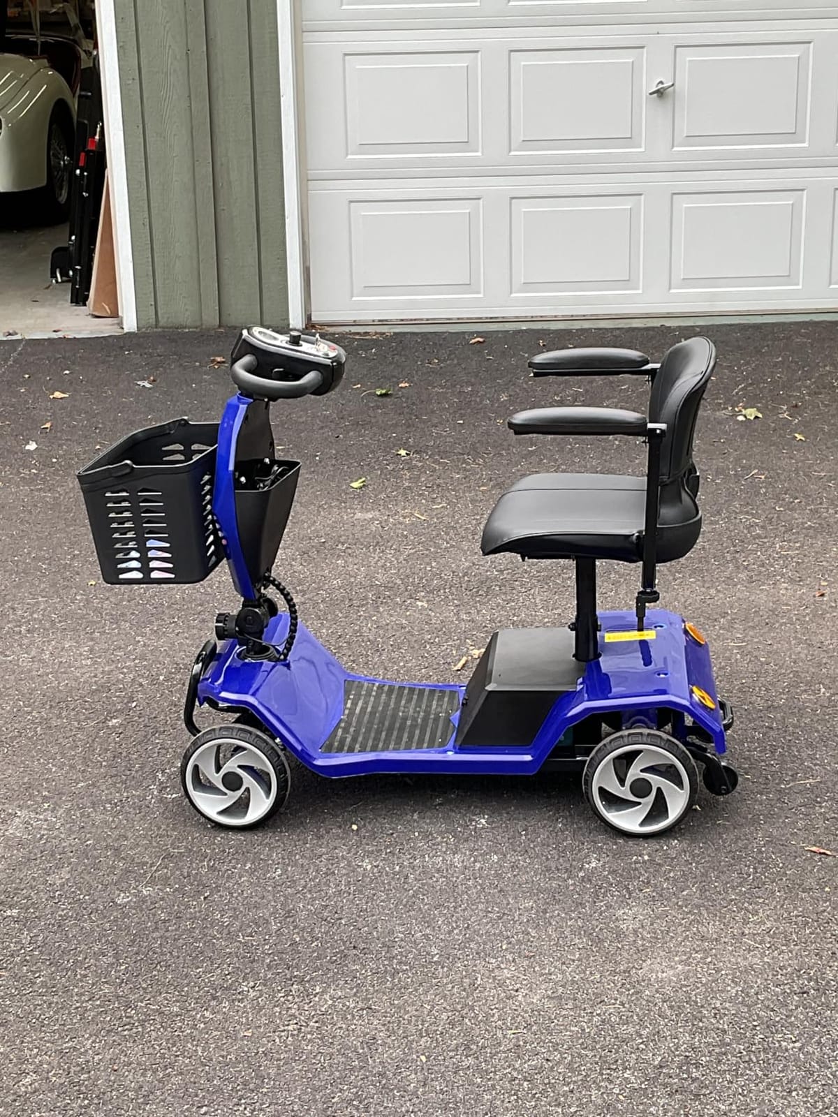 Foldable Mobility Scooters for Seniors, FSA&HSA Eligible,330LBS Capacity, Red Powered Electric Mobility Scooters, 4 Wheel Lightweight Mobility Scooters for Adults, Folding Travel Motorized Scooter customer photo 1