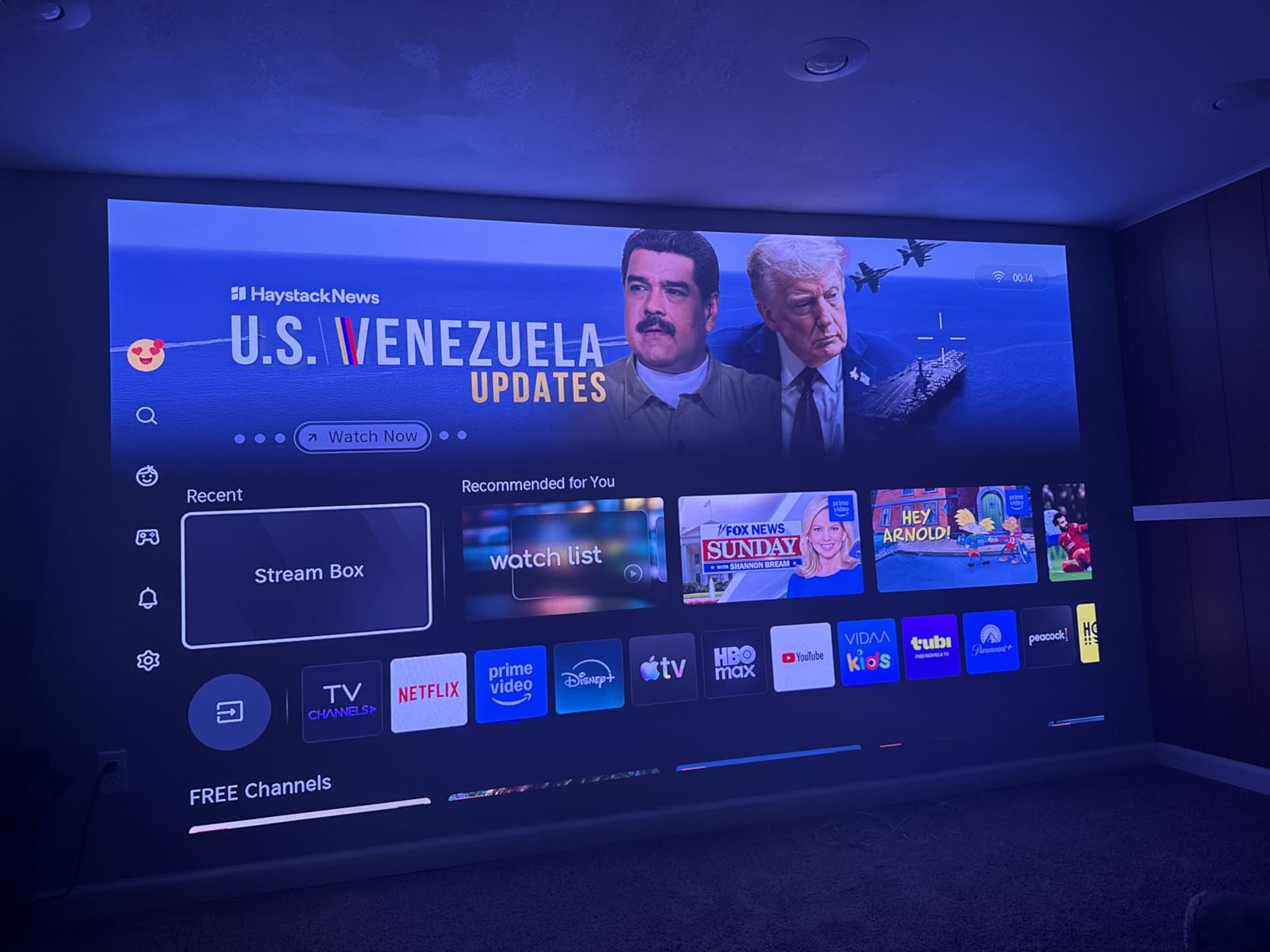 Hisense M2 Pro Triple Laser Smart Portable Lifestyle Projector, 4K UHD, 65-200 inch, Dolby Vision customer photo 1