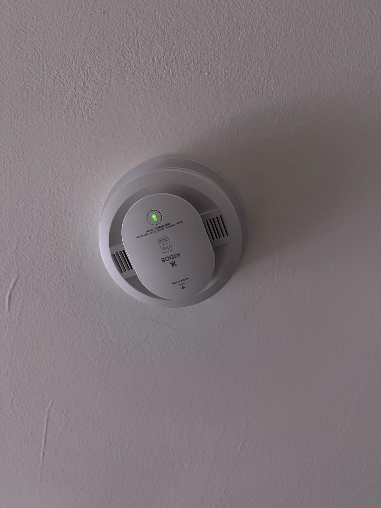 Kidde Smart Smoke Detector, Ring App Enabled for Real-Time Notifications, Hardwired Alarm, AA Backup Battery customer photo 1