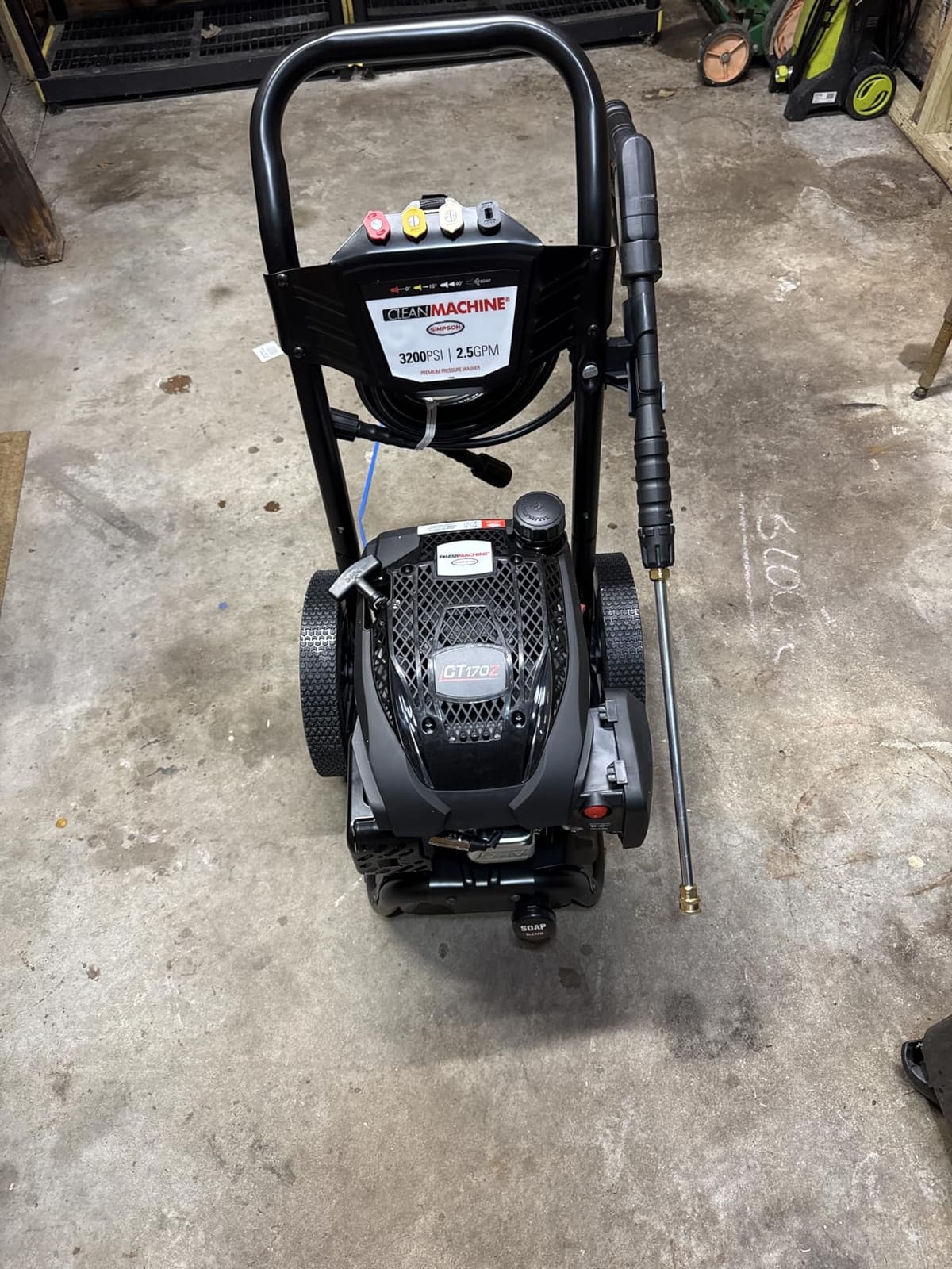 Simpson Clean Machine 3200 PSI Gas Pressure Washer, 2.5 GPM, Turbo Nozzle | Gas Power Washer For Homeowners. Axial Cam Pump, Built-in Soap Tank, Turbo Nozzle, 25' Hose. 49-State Compliant. CM61456 customer photo 1