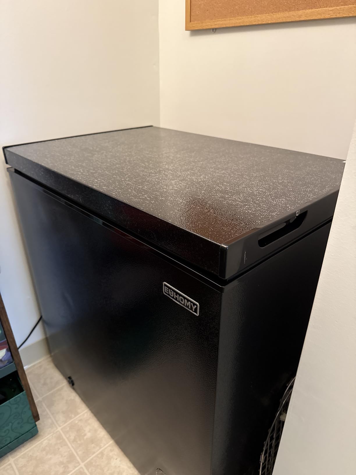 EUHOMY 3.5 Cu.Ft Chest Freezer with Wheels, Small Deep Freezer Adjustable 7 Thermostat, Quiet Mini Freezer Free-Standing Top Door, Energy Saving for Apartment/Garage/Basement/Dorm/Home, New Black customer photo 2